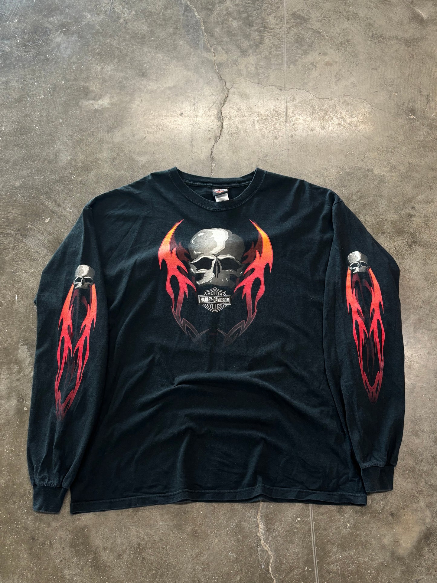 Vintage Harley Davidson Skulls long sleeve size 2XL