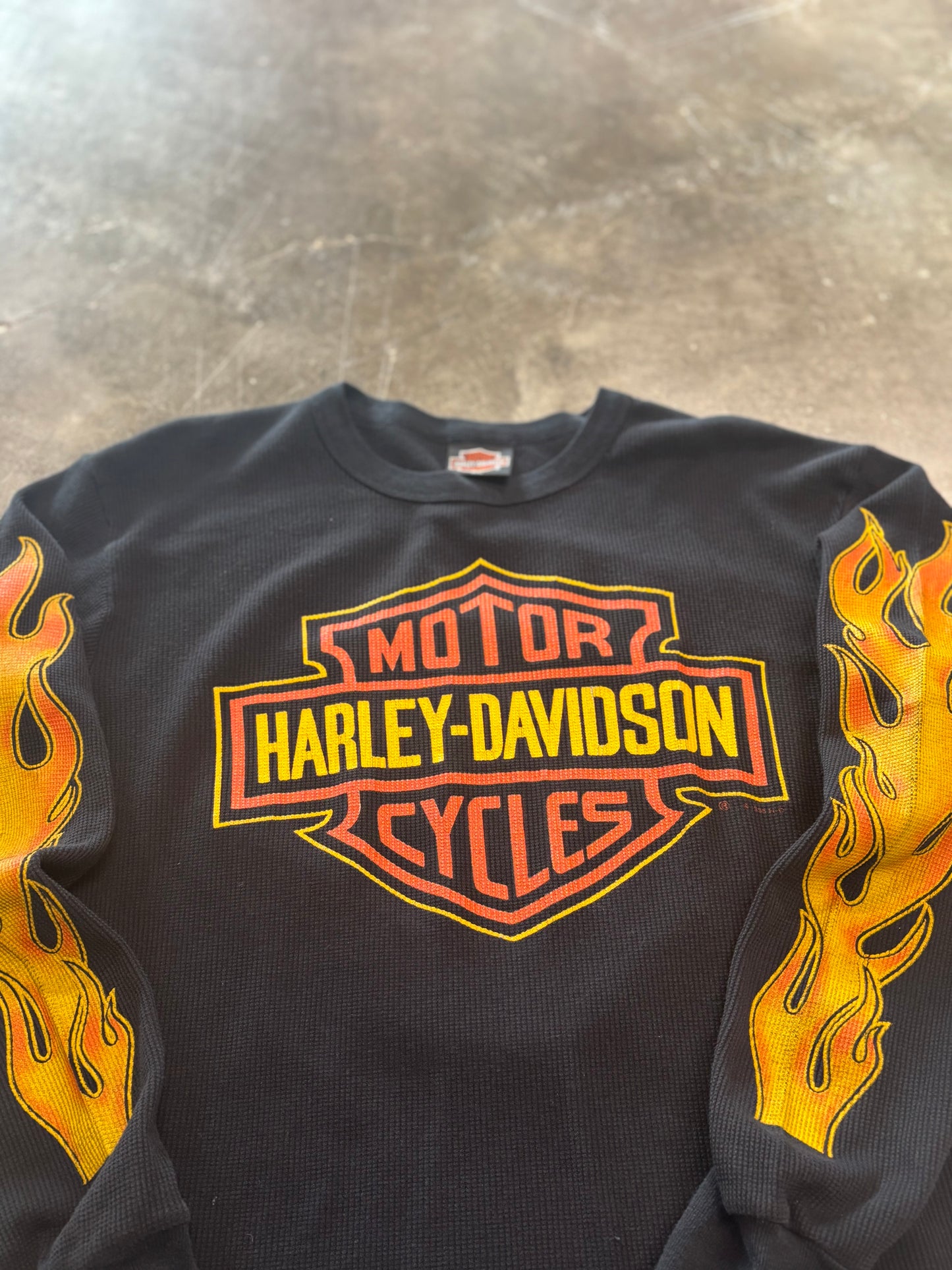 Vintage Harley Davidson shield thermal size extra large