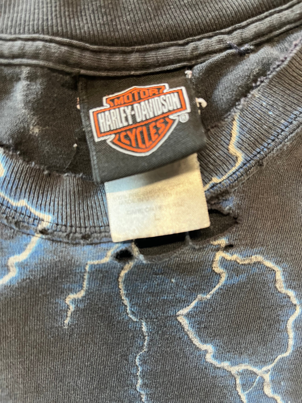 Vintage 2000’s Thrashed blue lightning shirt size large