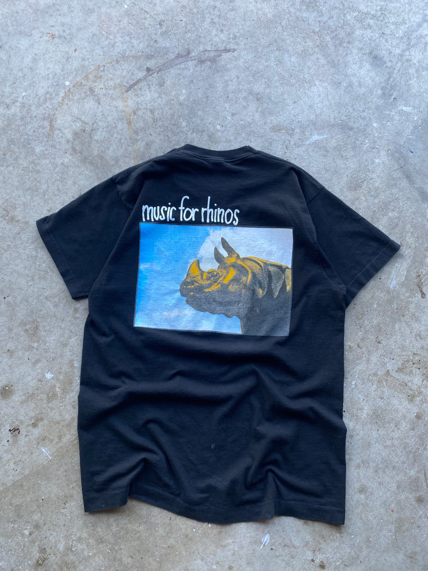 Vintage Pearl Jam Rhino shirt size extra large