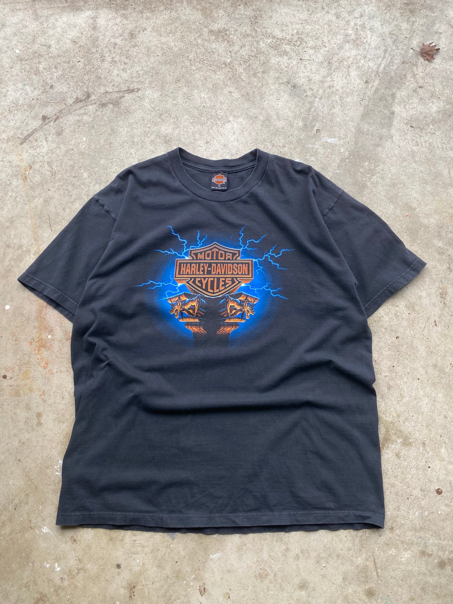 Vintage Harley Davidson Gargoyle Lightning shirt size extra large