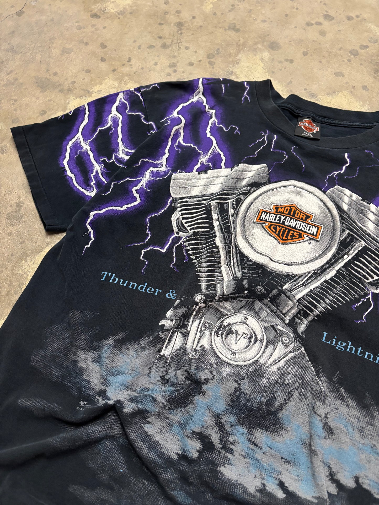 Vintage Harley Davidson AOP lightning shirt size XXXL