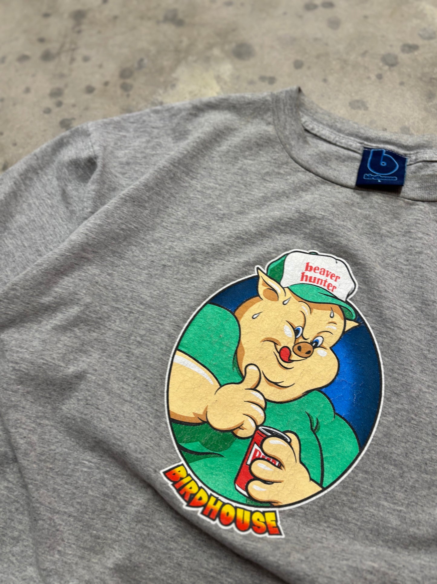 Vintage Birdhouse Pig shirt size large