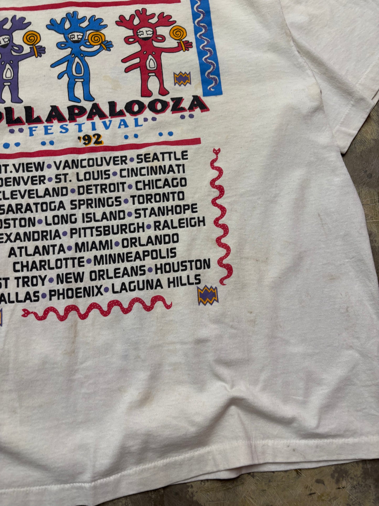 Vintage 1992 LollaPalooza shirt size large
