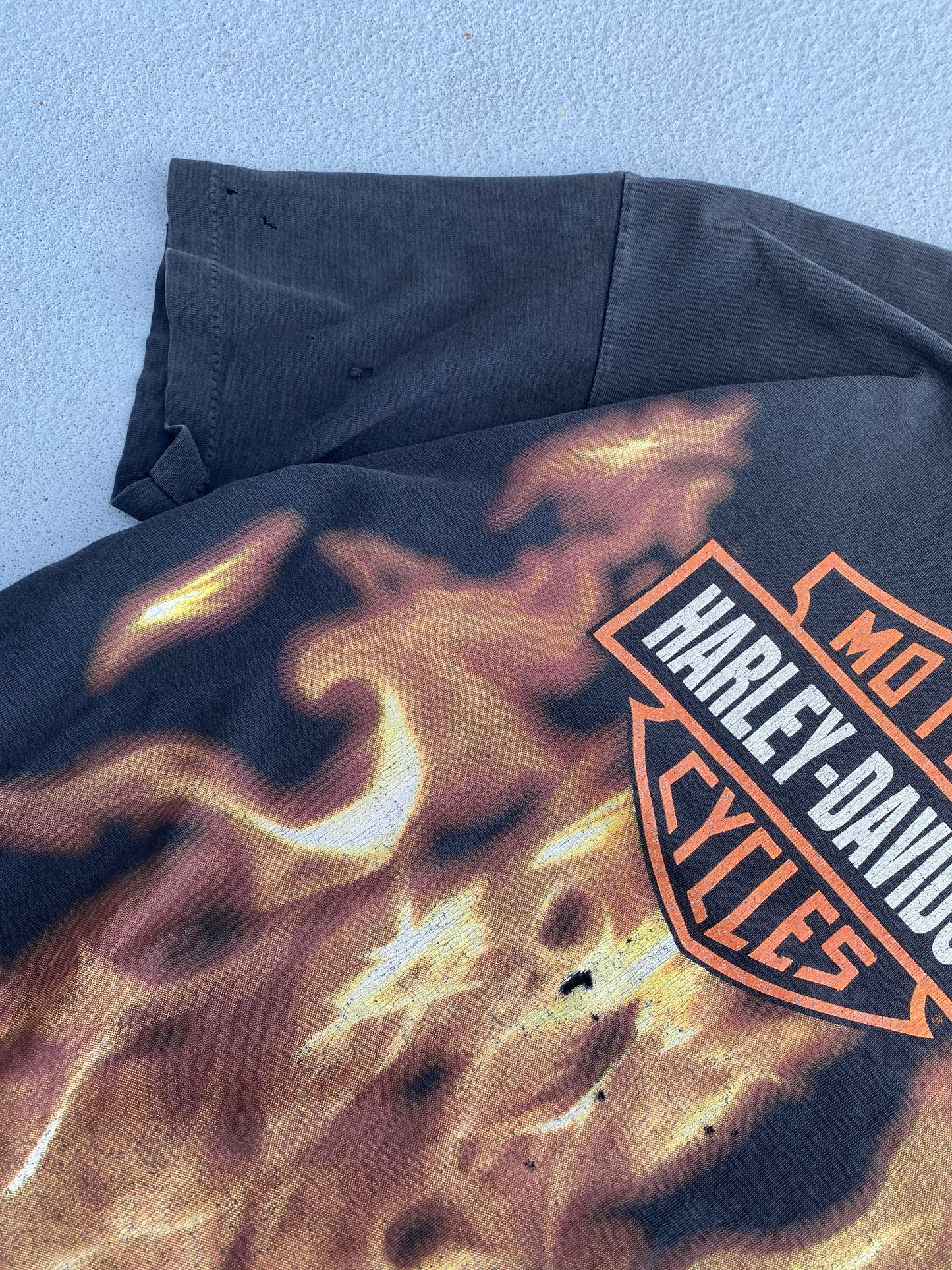 Vintage Harley Davidson Rising Flame shirt Size Large