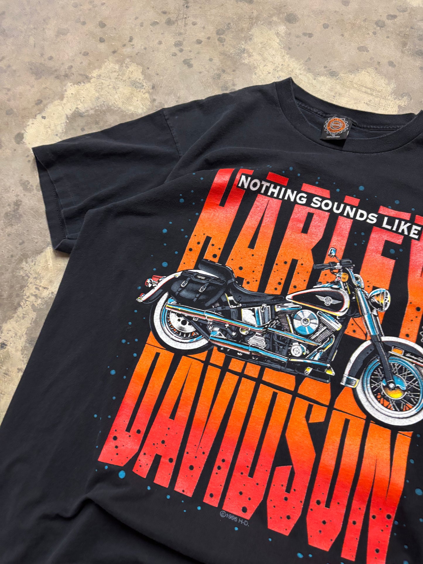 Vintage Harley Davidson big logo shirt size XL