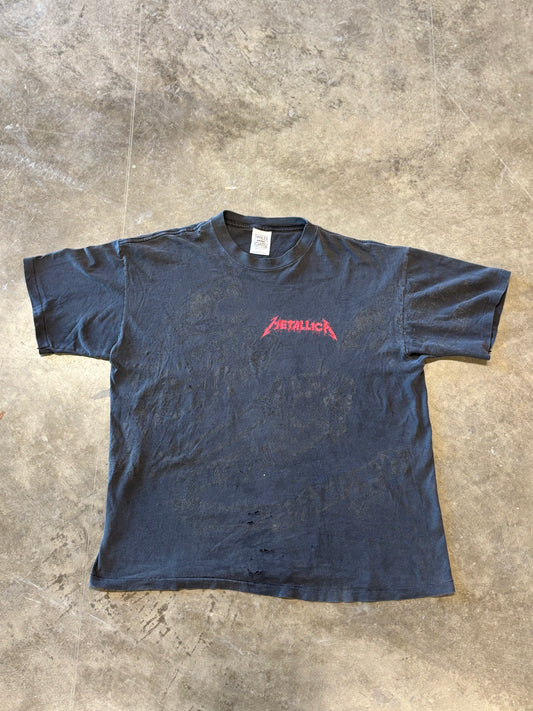 Vintage Faded and distressed Metallica snake aop size xl