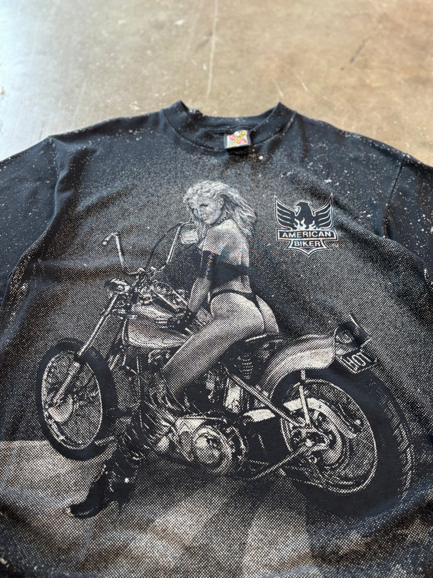 Vintage 3D Emblem Biker girl shirt size XL