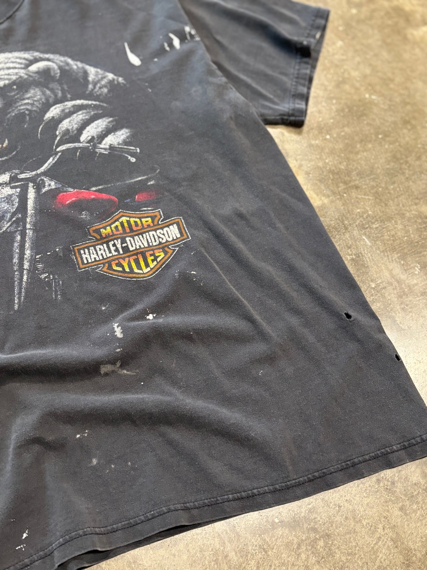 Vintage Harley Davidson thrashed and faded where legends roam shirt size xl