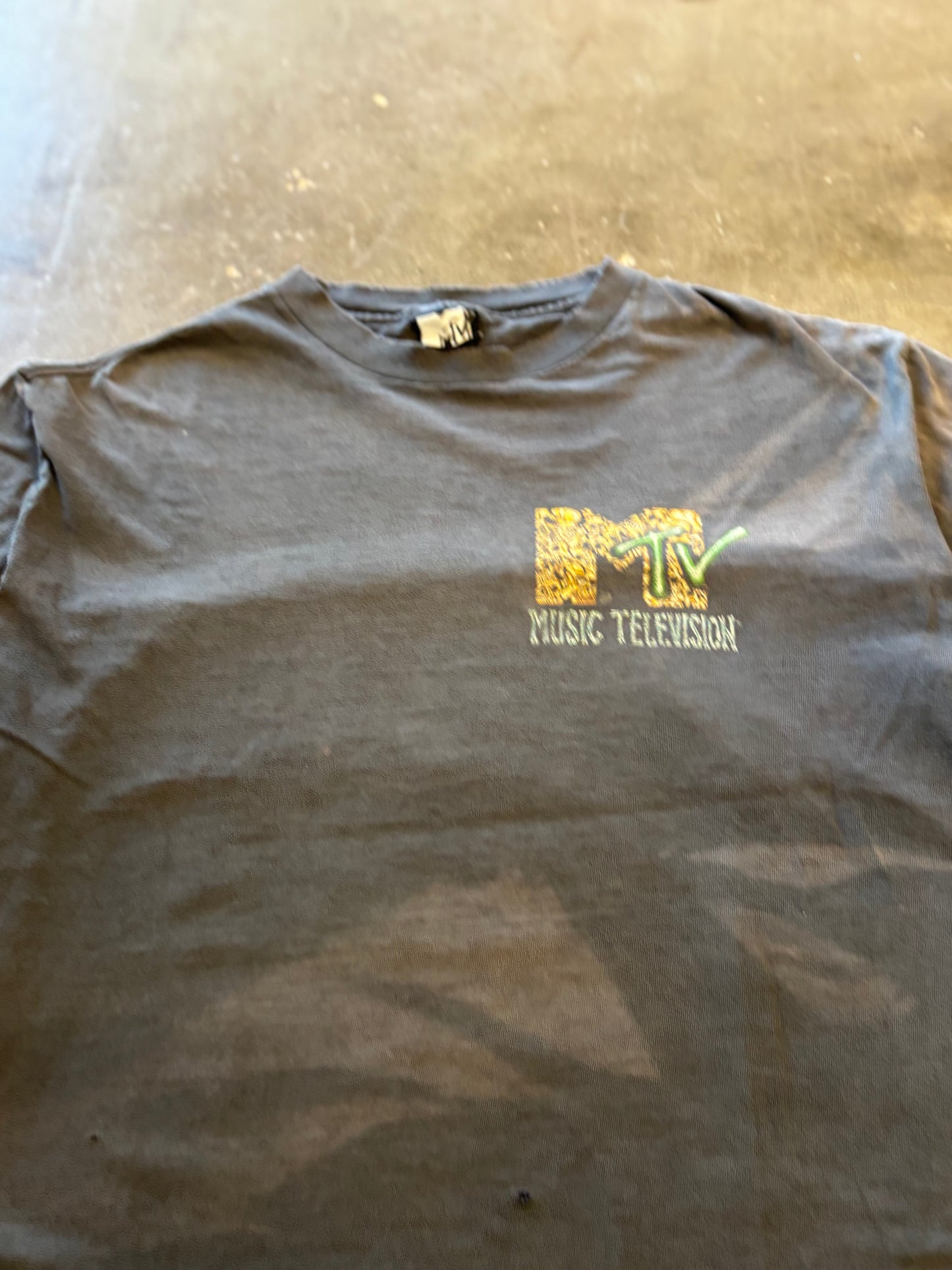 Vintage Faded and Thrashed MTV shirt size XL