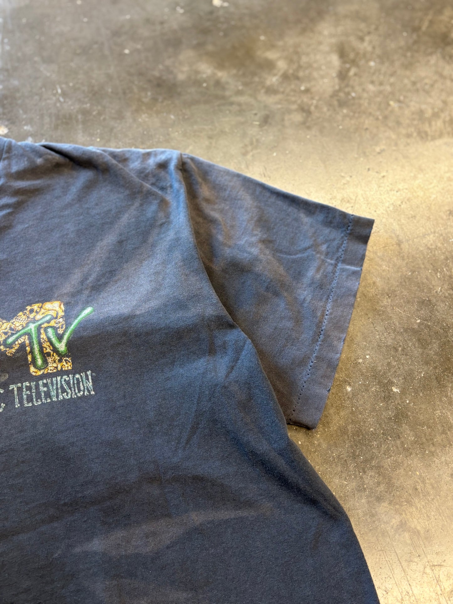 Vintage Faded and Thrashed MTV shirt size XL