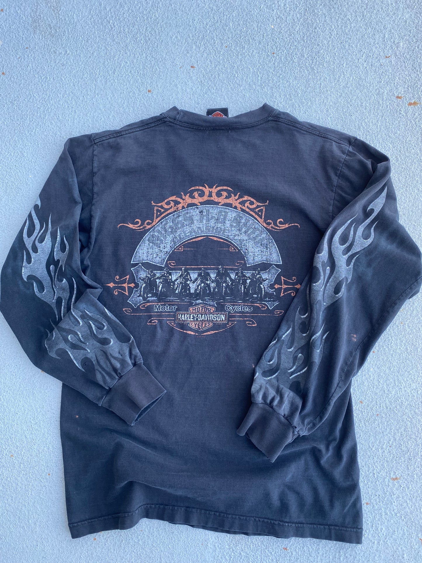 Thrashed Harley Davidson Silver Chrome long sleeve size large