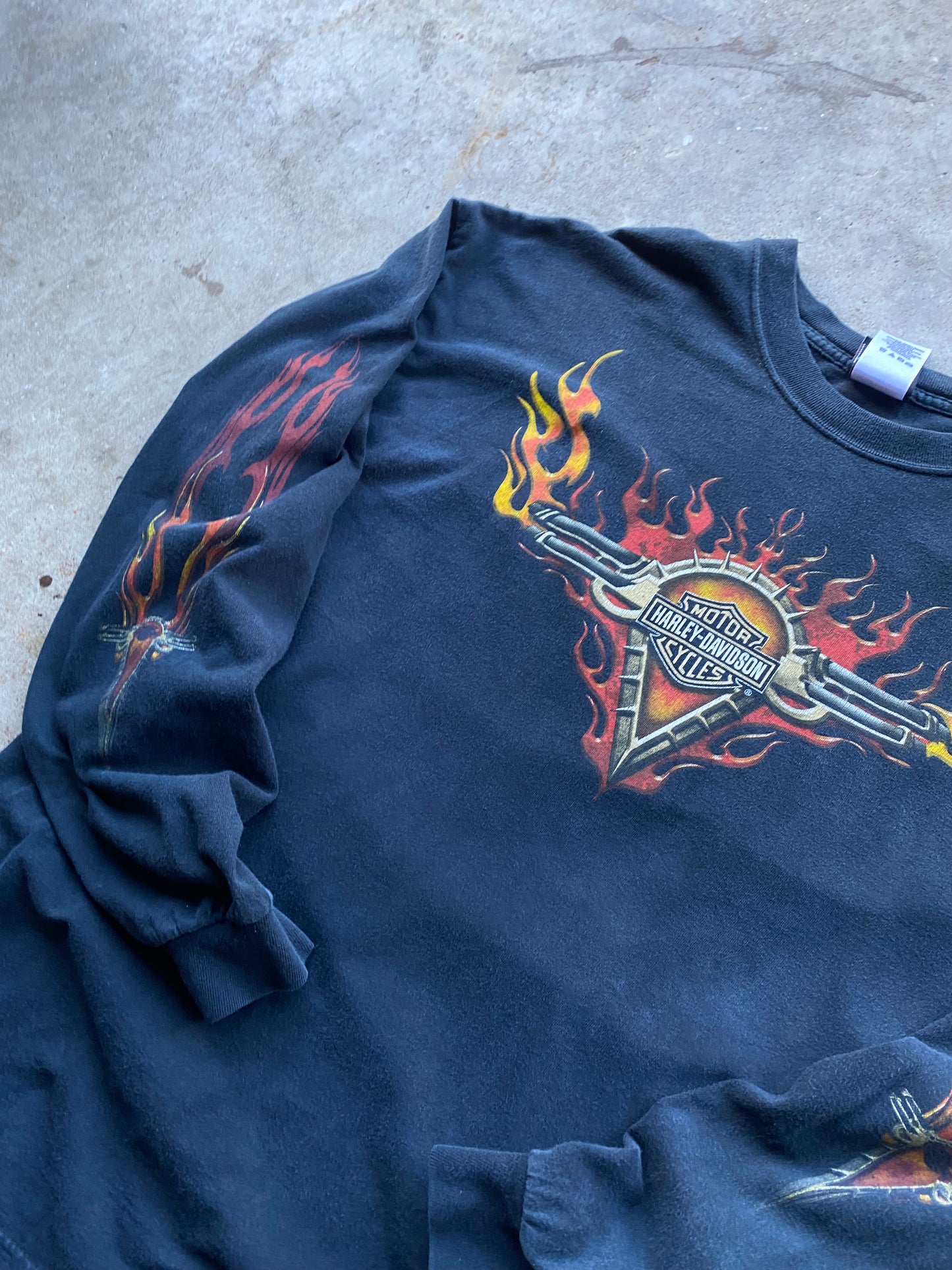 Vintage Harley Davidson V Flame long sleeve size extra large shirt