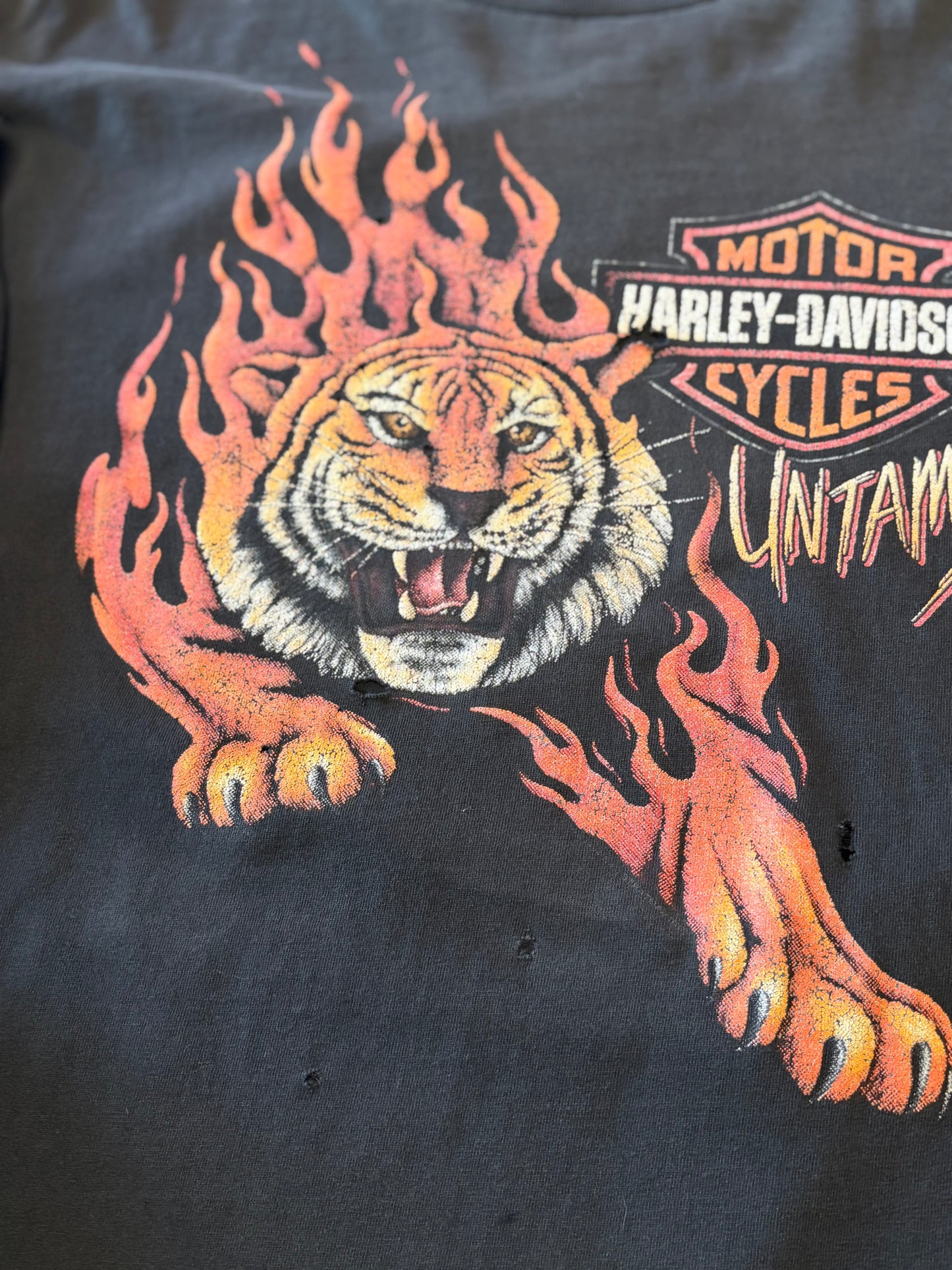 Vintage Harley Davidson Untamed Tiger long sleeve size xl