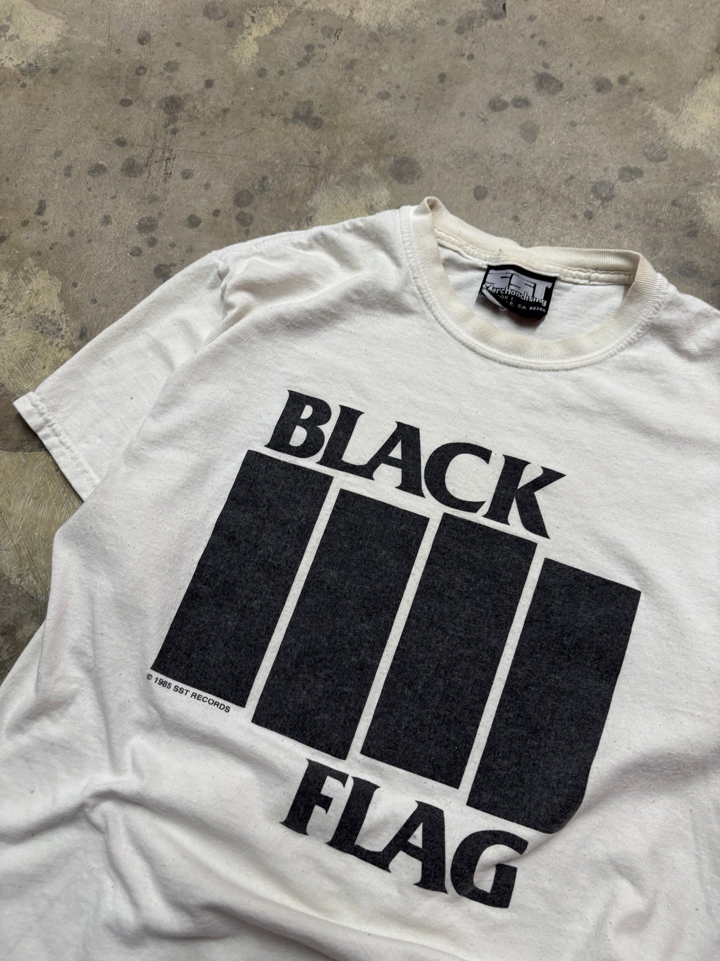 Vintage Black Flag shirt size medium