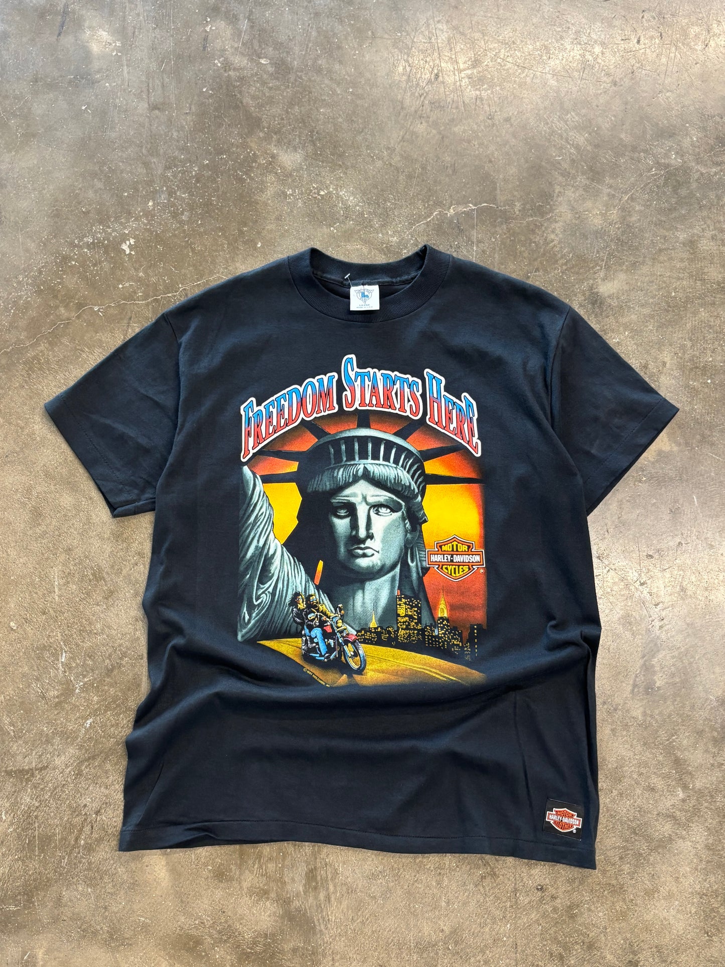 Vintage Harley Davidson Freedom starts here size XL