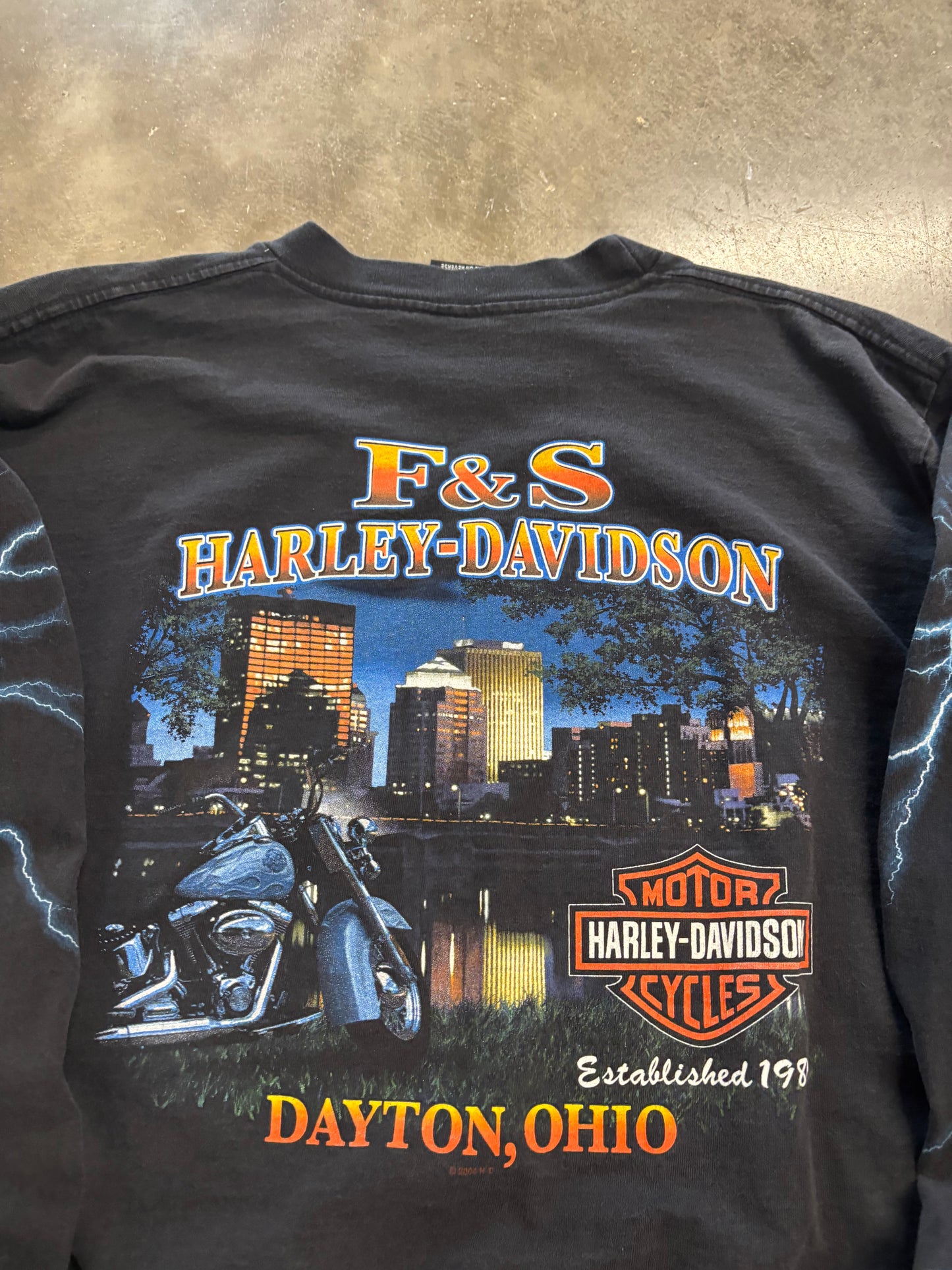 Vintage Harley Davidson lightning long sleeve size large