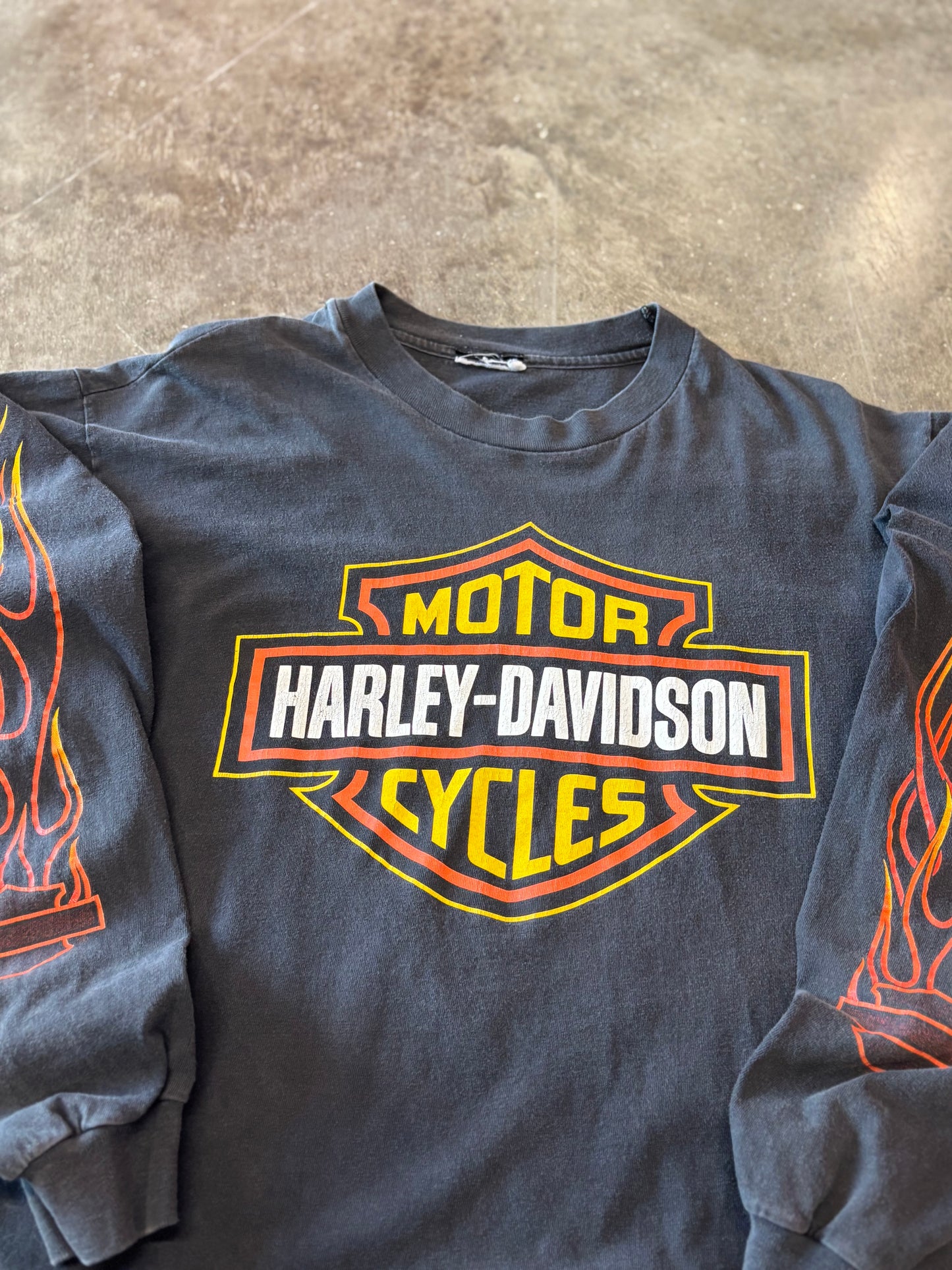 Vintage Harley Davidson Flame shield shirt size large