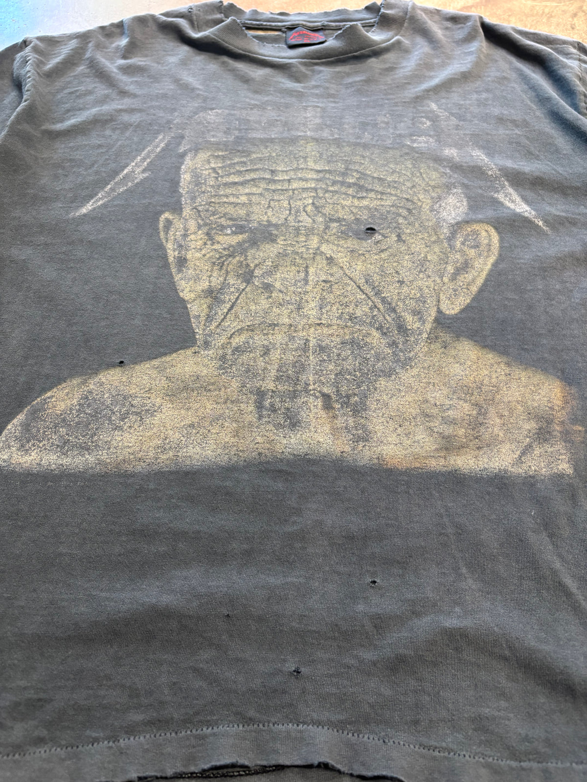 Vintage Metallica thrashed and faded enter sandman shirt size xl