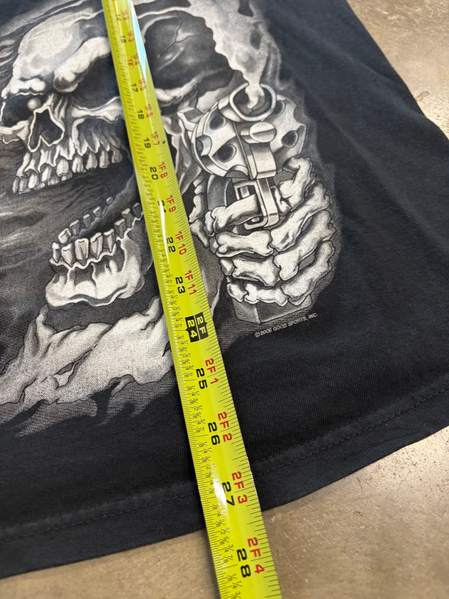 Vintage 2006 Skull pile long sleeve shirt size medium