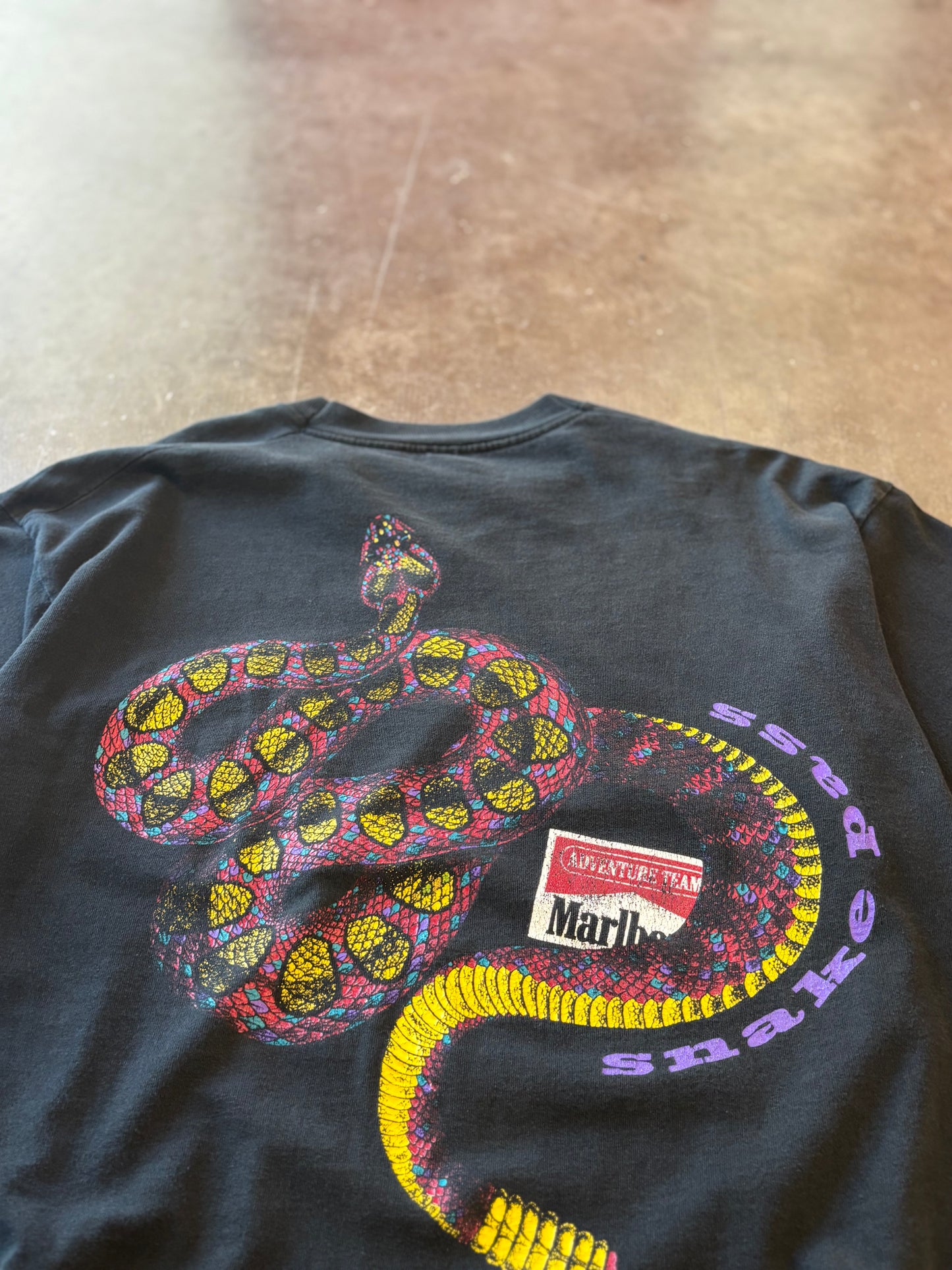 Vintage Marlboro Snake pass shirt size xl