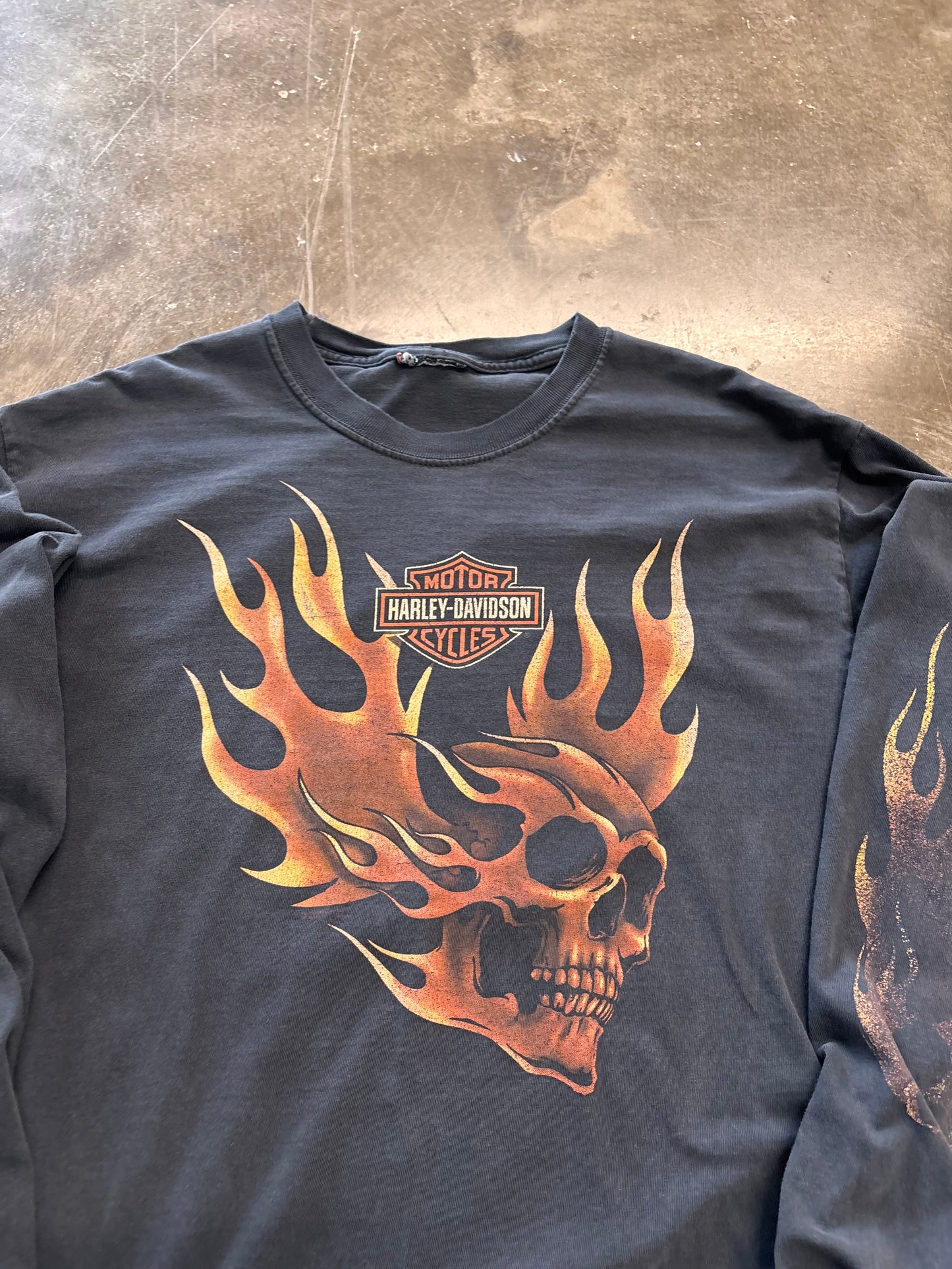 Faded Out Harley Davidson Skull long sleeve size large