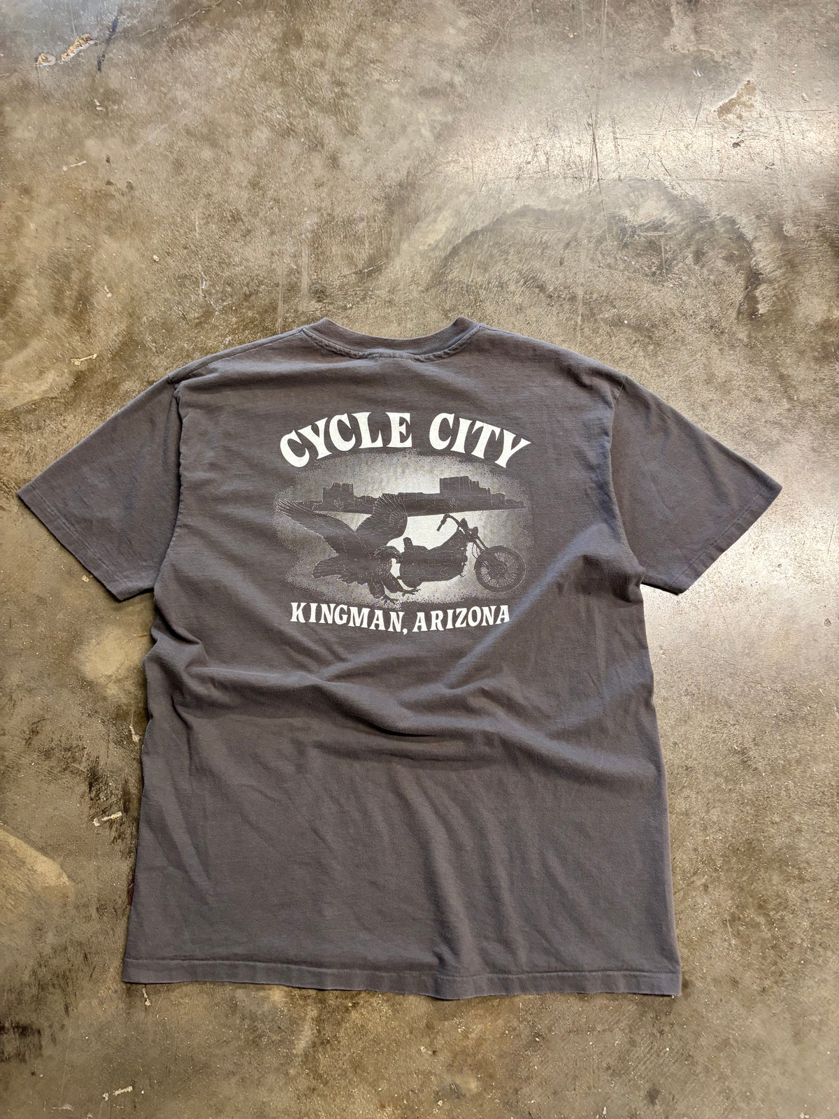 Vintage 80’s Harley Davidson faded Milwaukee iron shirt size extra large