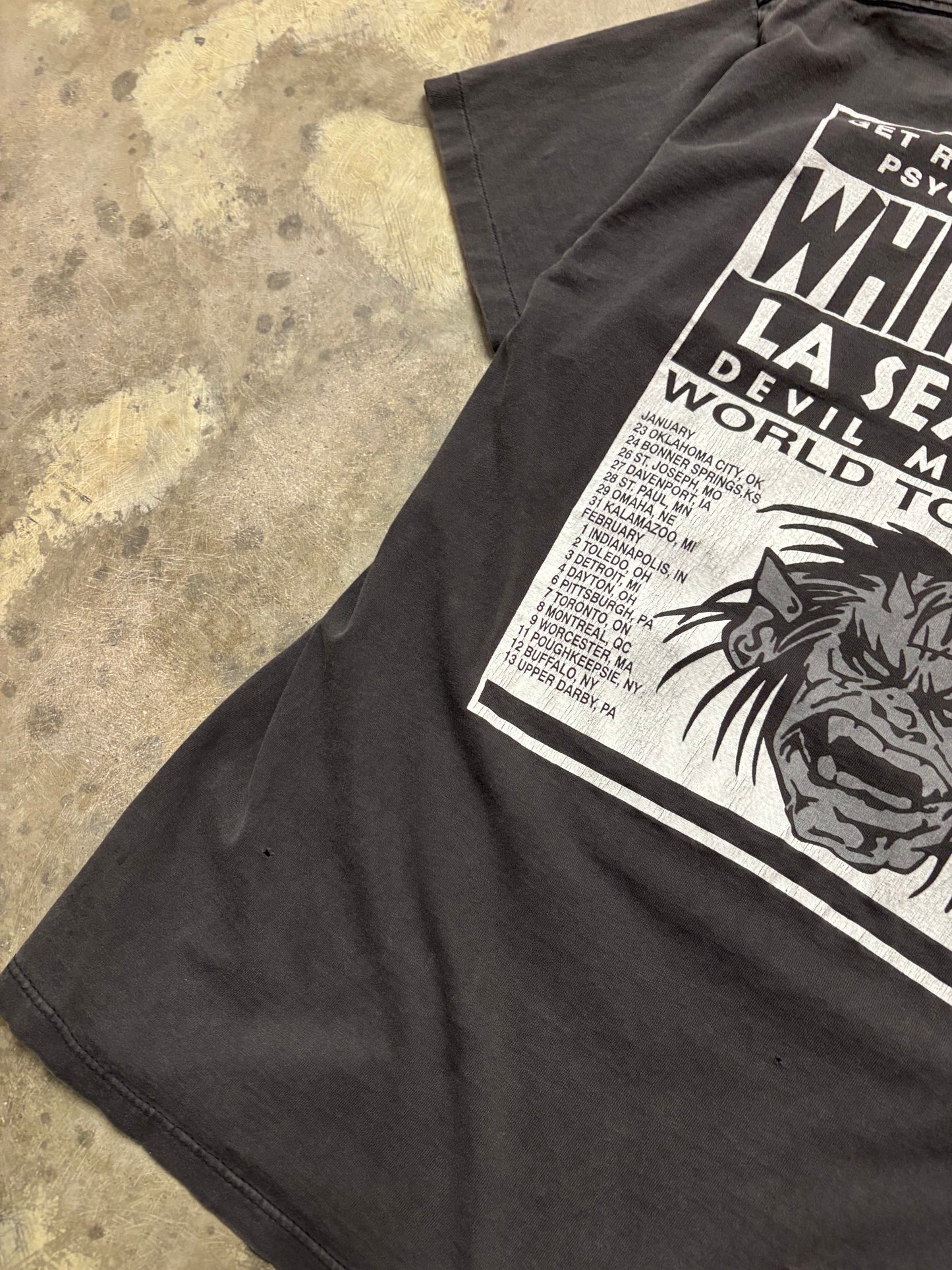 Vintage White Zombie shirt size large