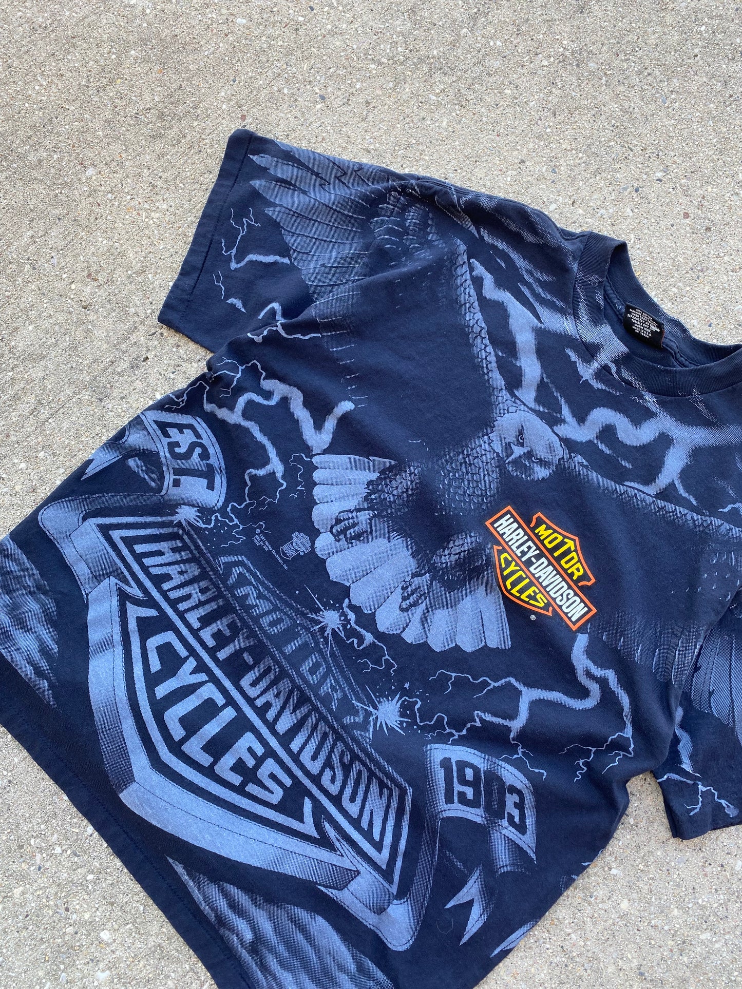 Vintage Harley Davidson Lightning Eagle AOP size extra large shirt