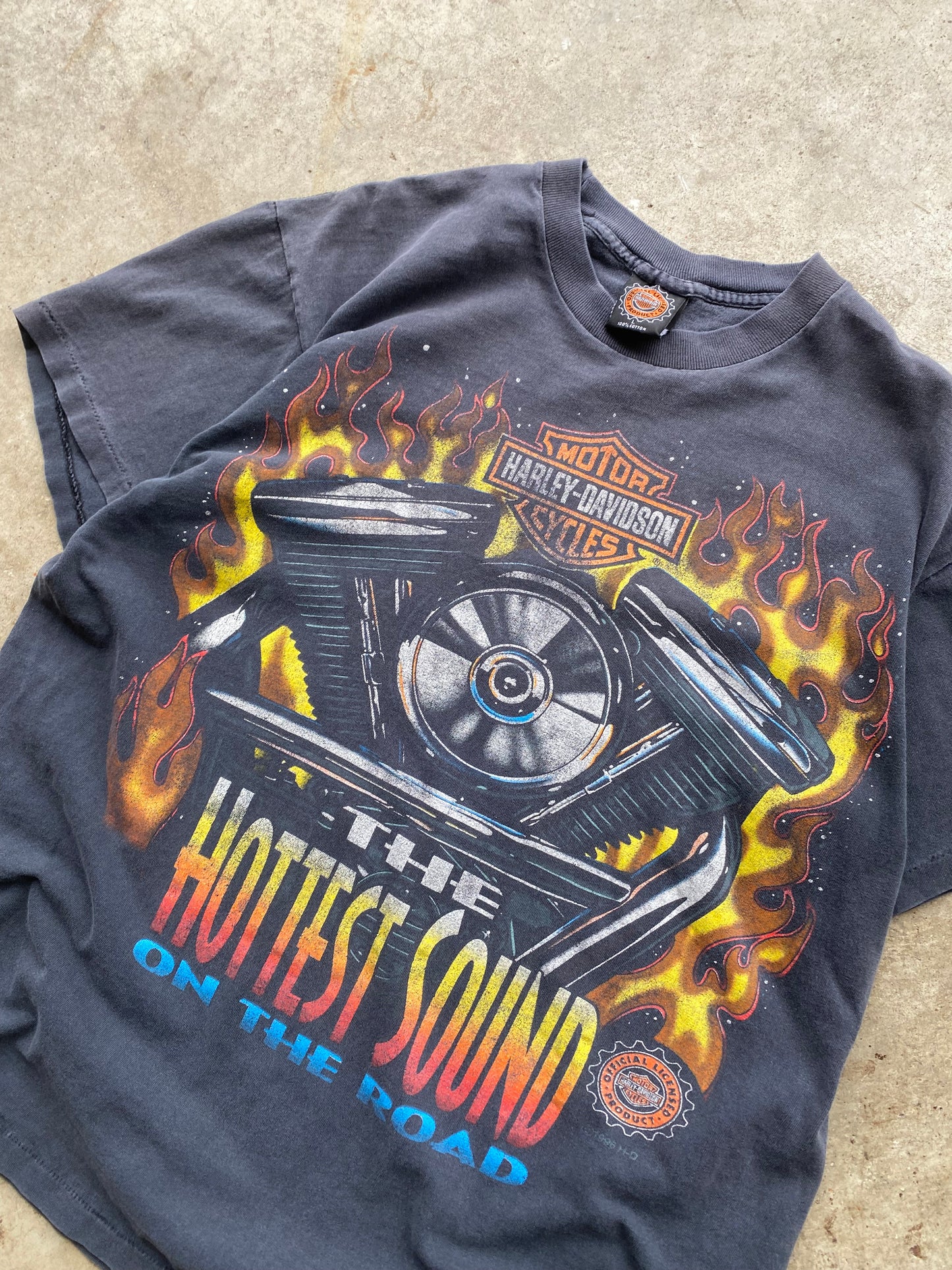 Vintage Harley Davidson Hottest Sound on the road shirt size large