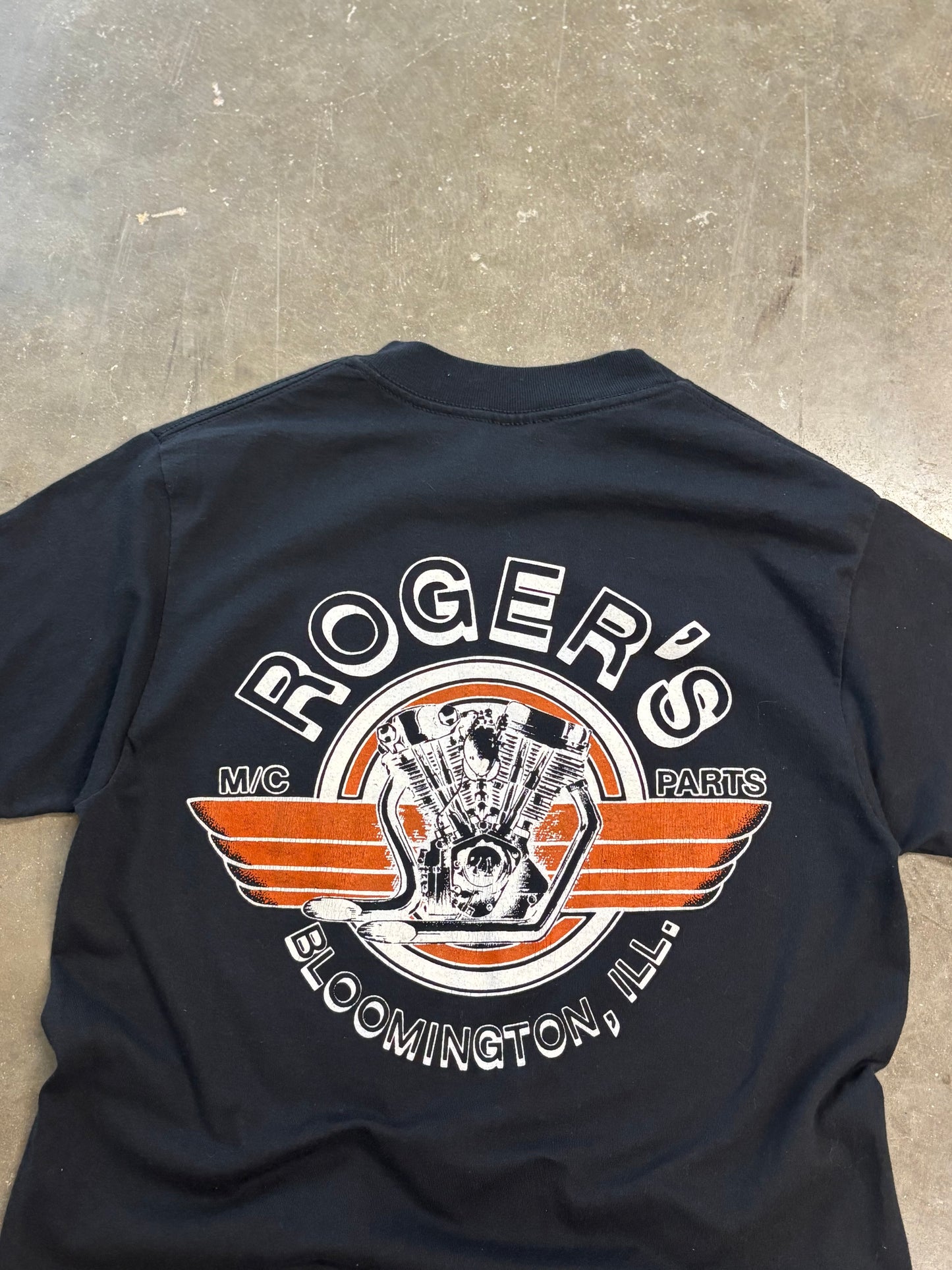 Vintage 3d emblem shirt size medium