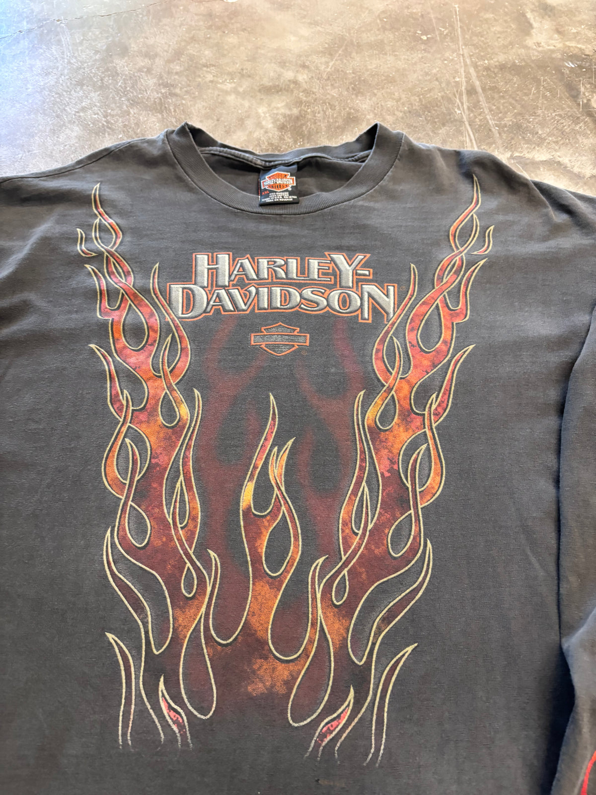 Vintage Harley Davidson rising flame long sleeve size xxl