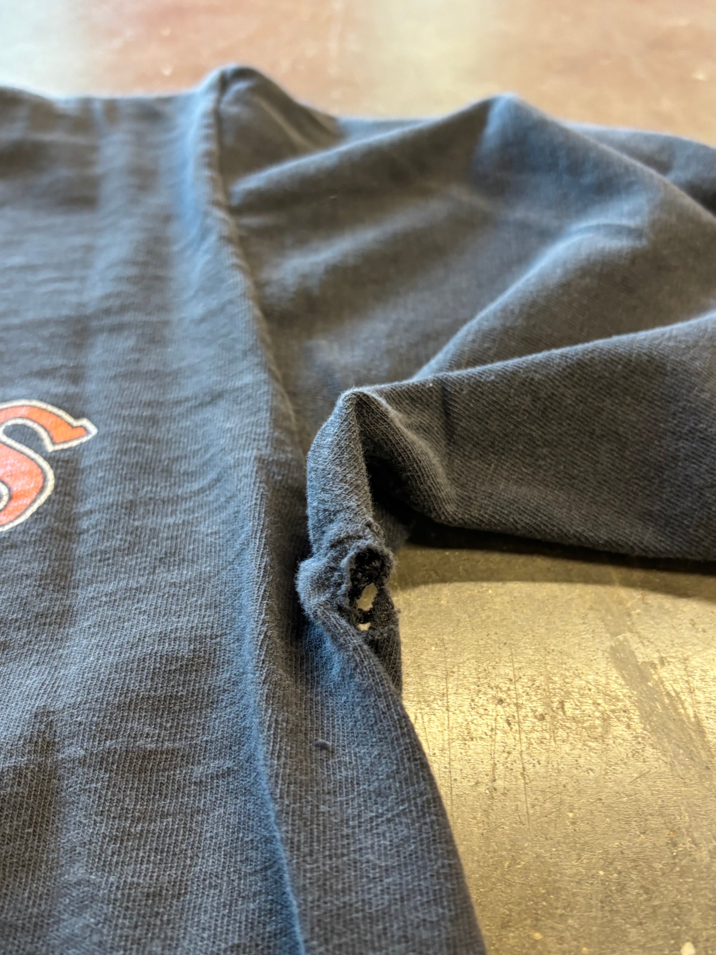 Vintage Harley Davidson Faded out 90’s Eagle long sleeve size medium