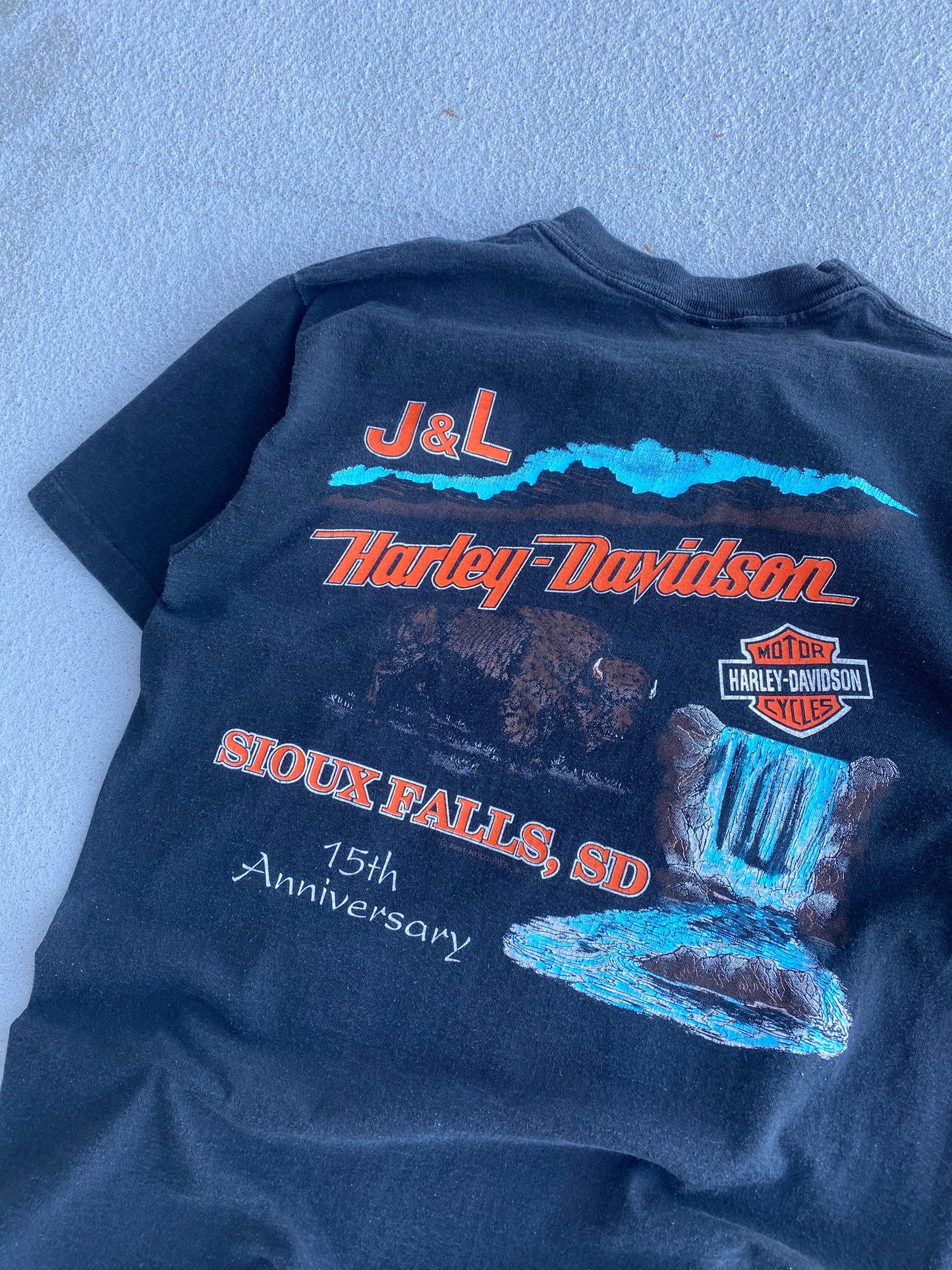 Vintage Harley Davidson the legend lives on shirt size medium