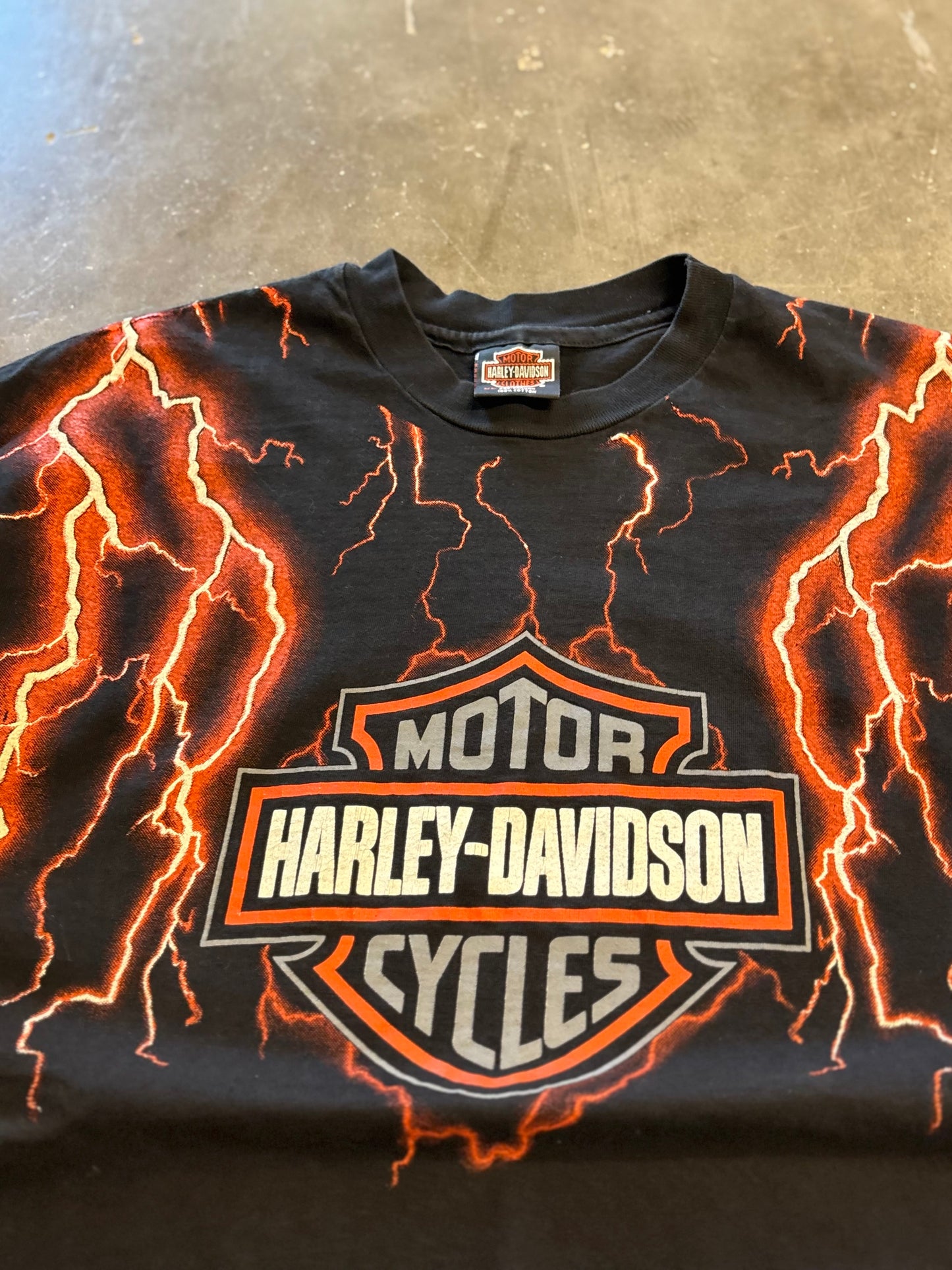 Vintage Harley Davidson Lightning shirt size xl