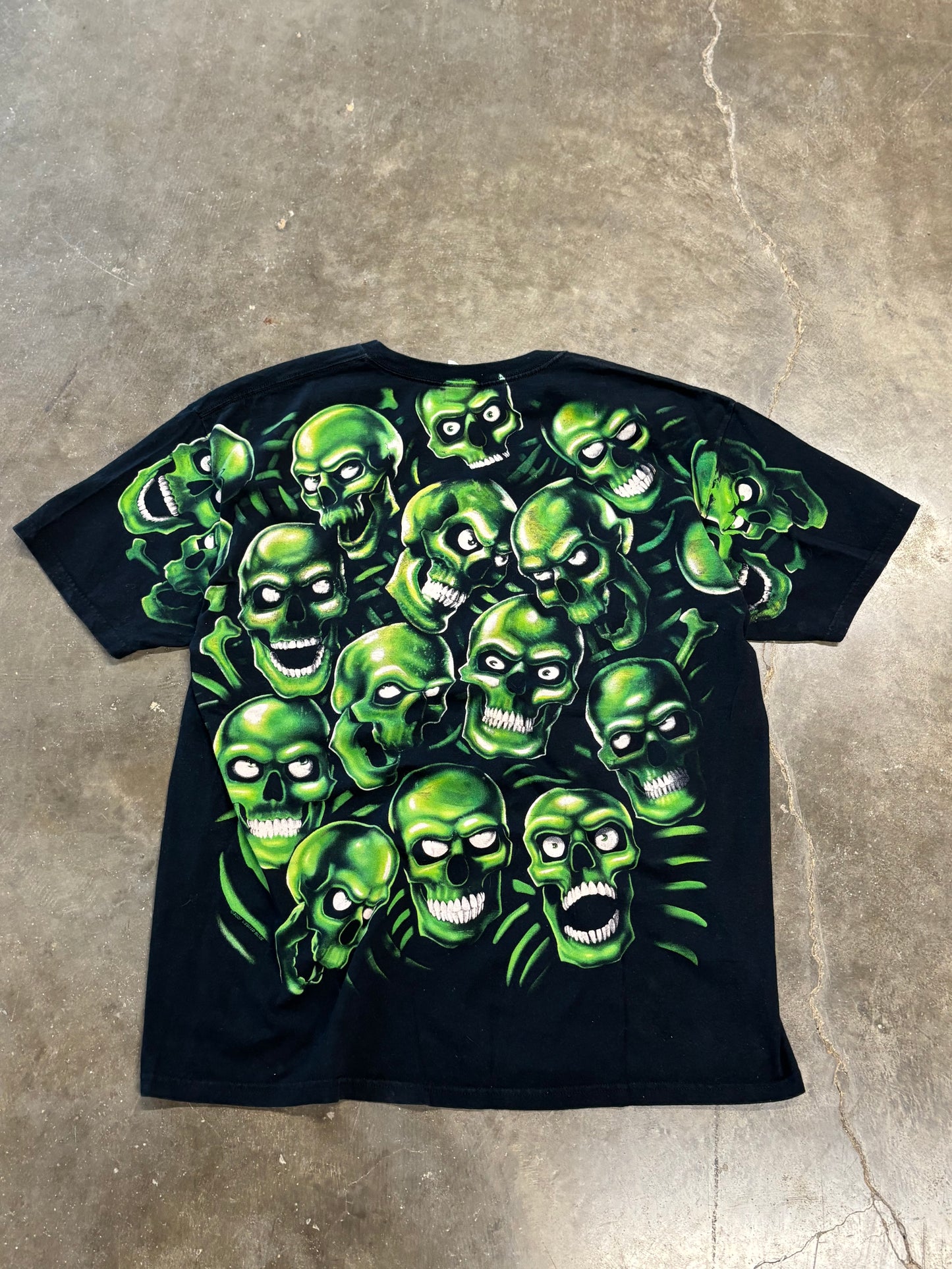 Vintage liquid blue skull pile shirt size xxl