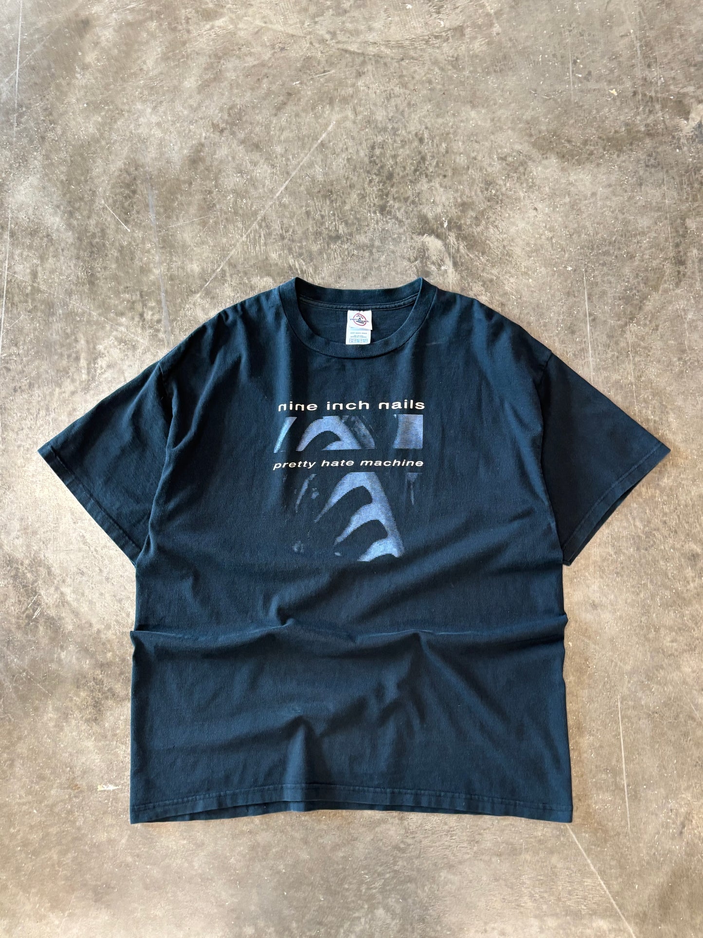 Vintage NIN Pretty Hate Machine shirt size XL
