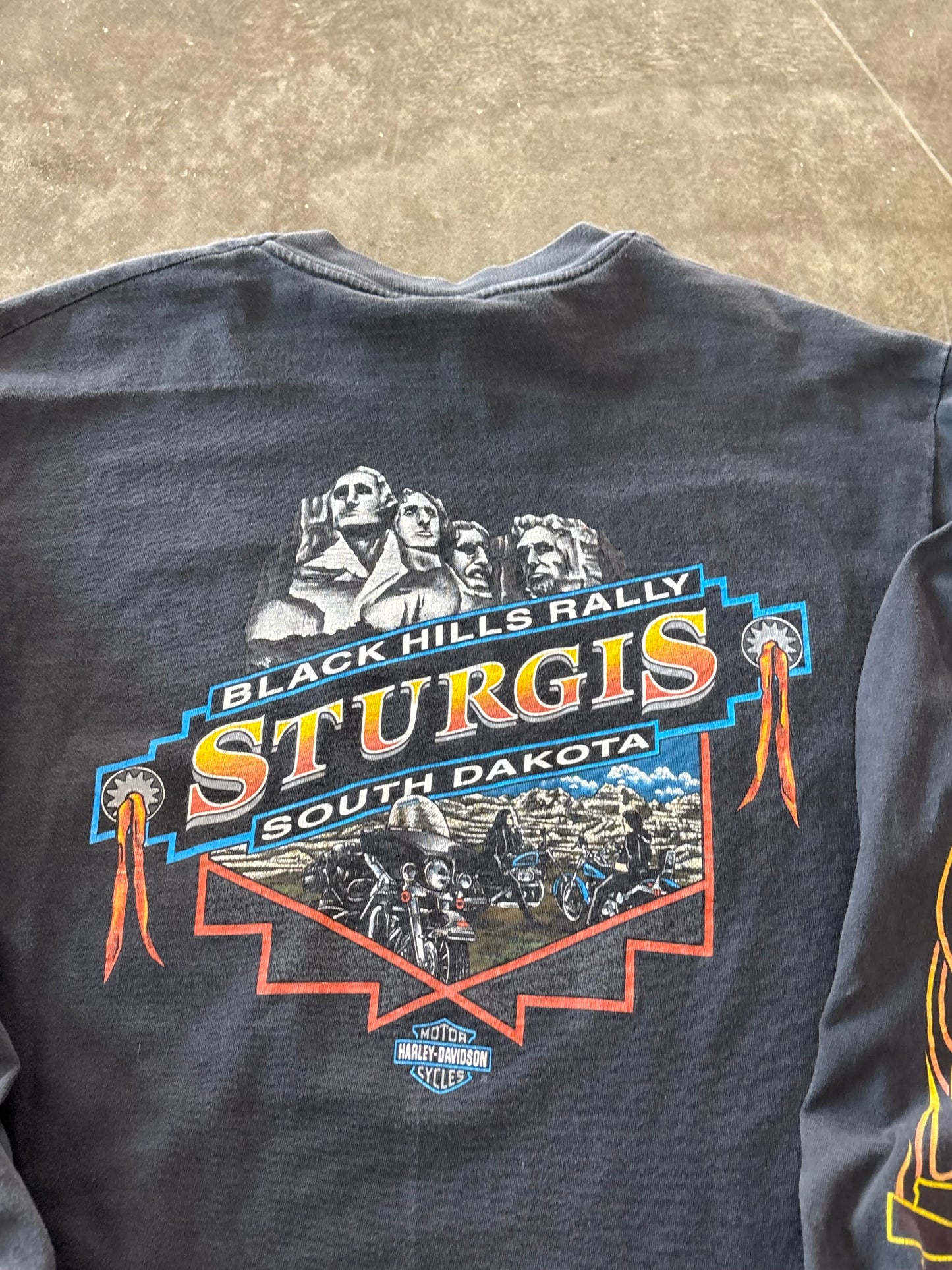 Vintage Harley Davidson Sturgis Rally long sleeve size large