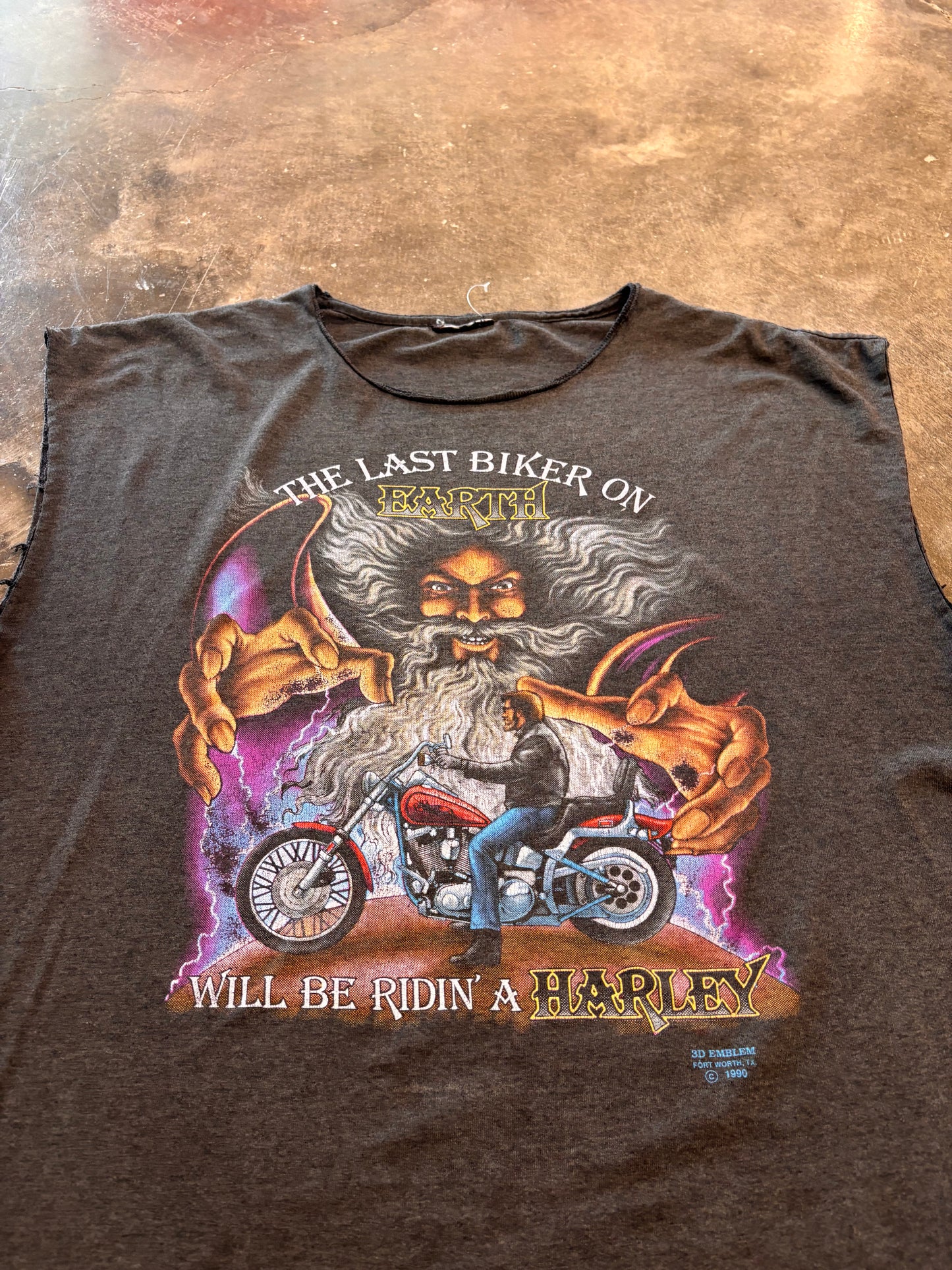 Vintage Harley Davidson 3D Emblem chopped shirt size XL