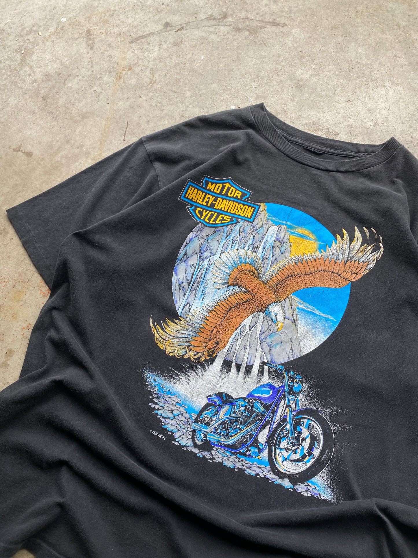 Vintage Soaring Eagle over a waterfall dawg this shirt wtf crazy size XL