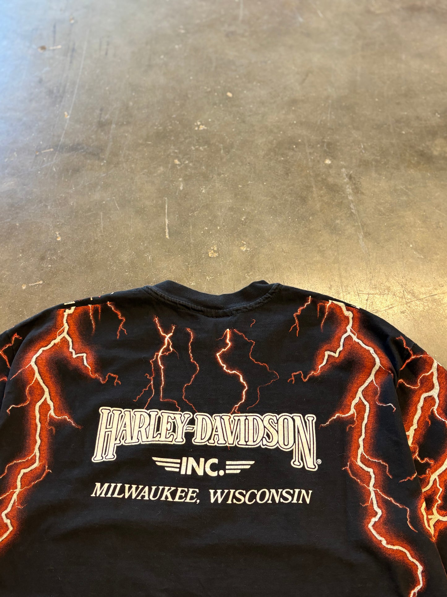 Vintage Harley Davidson Lightning shirt size xl
