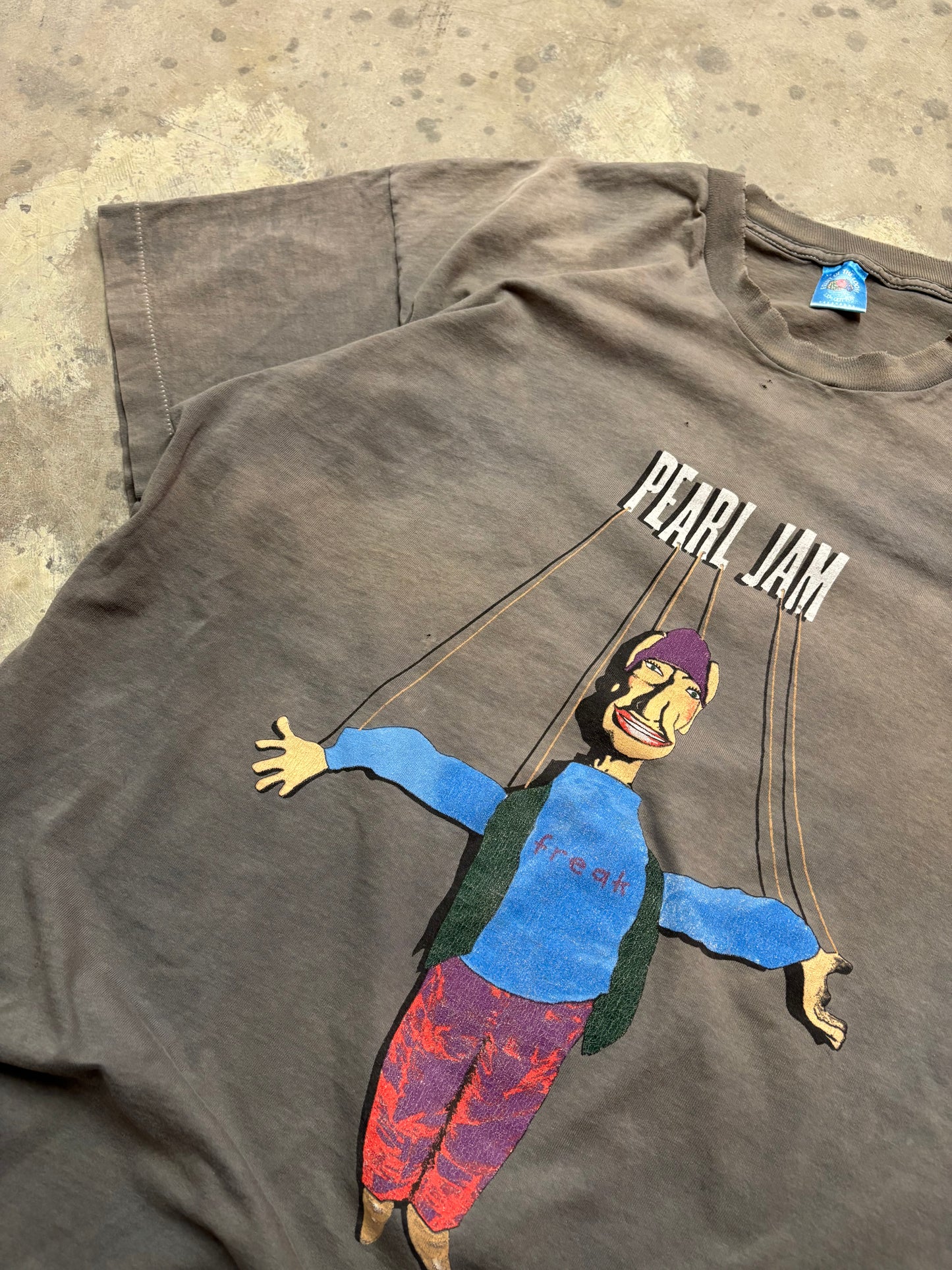 Vintage Pearl Jam Freak shirt size XL
