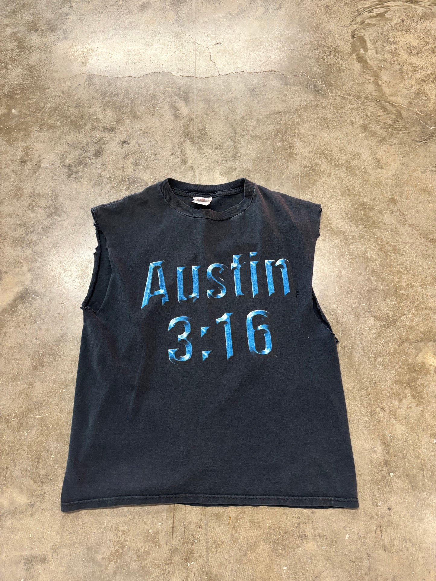 Vintage Stone Cold Cutoff size large