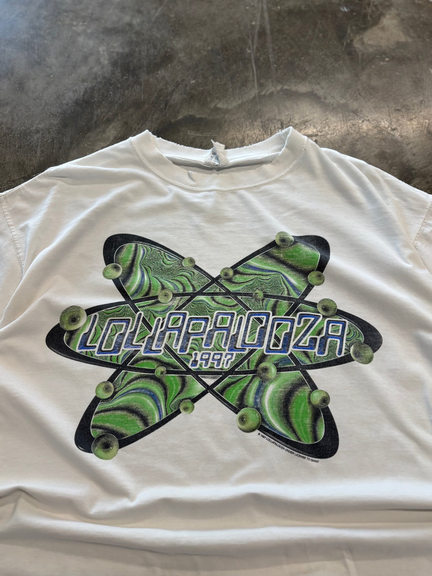 Vintage Lollapalooza fractal shirt size XL
