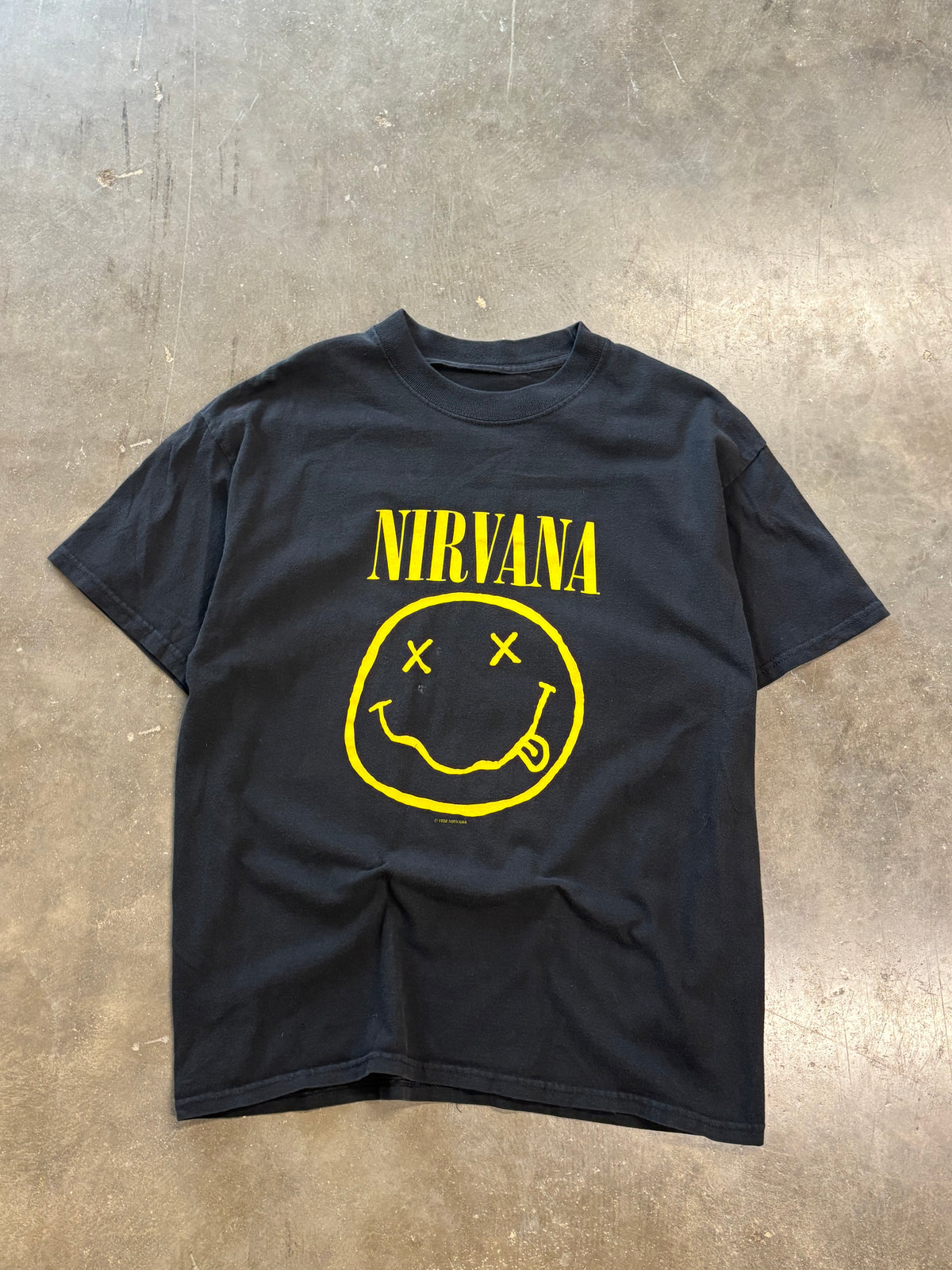 Vintage Nirvana smiley shirt size medium