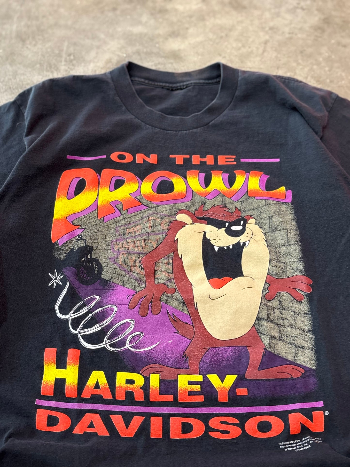 Vintage Harley Davidson Taz on the prowl size xl