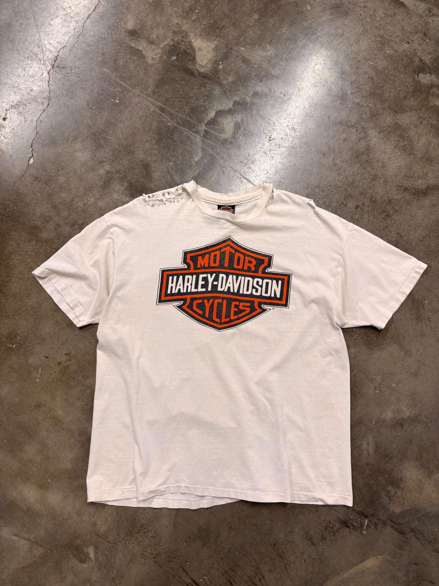 Vintage Thrashed Harley Davidson Shield shirt size XL