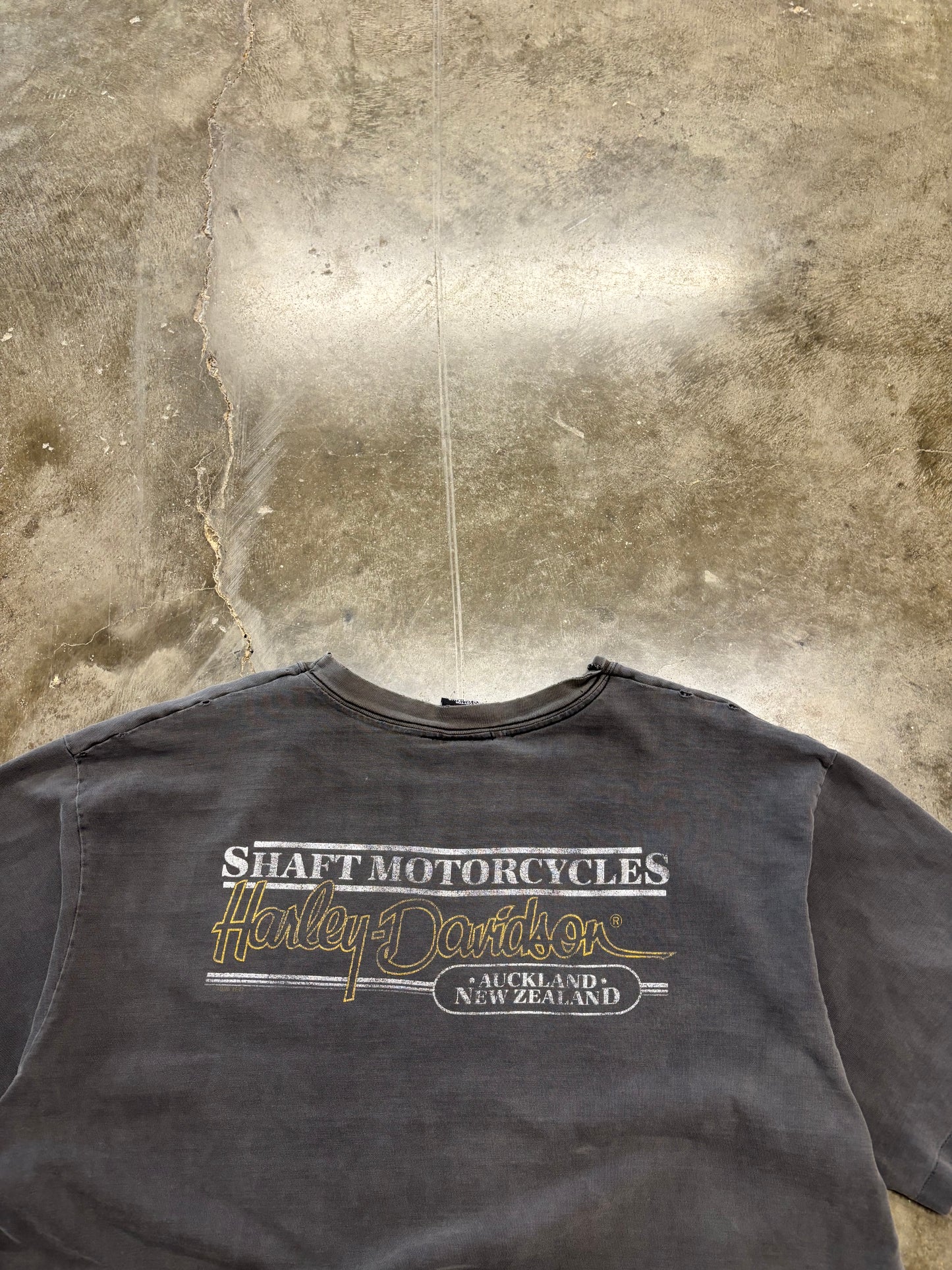 Vintage Harley Davidson Faded Out Australia shirt size xl