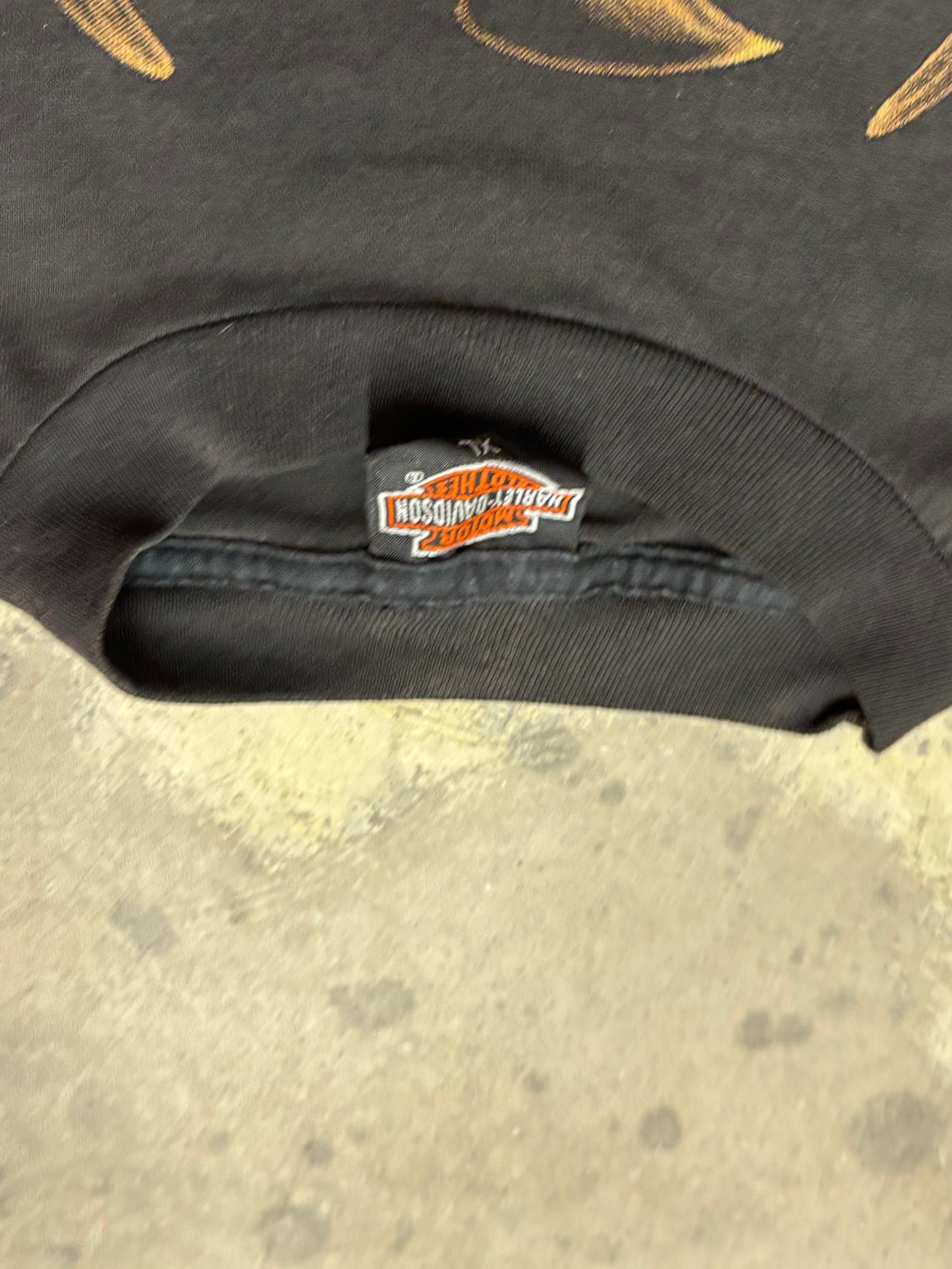 Vintage Harley Davidson 3D Emblem shirt size XL