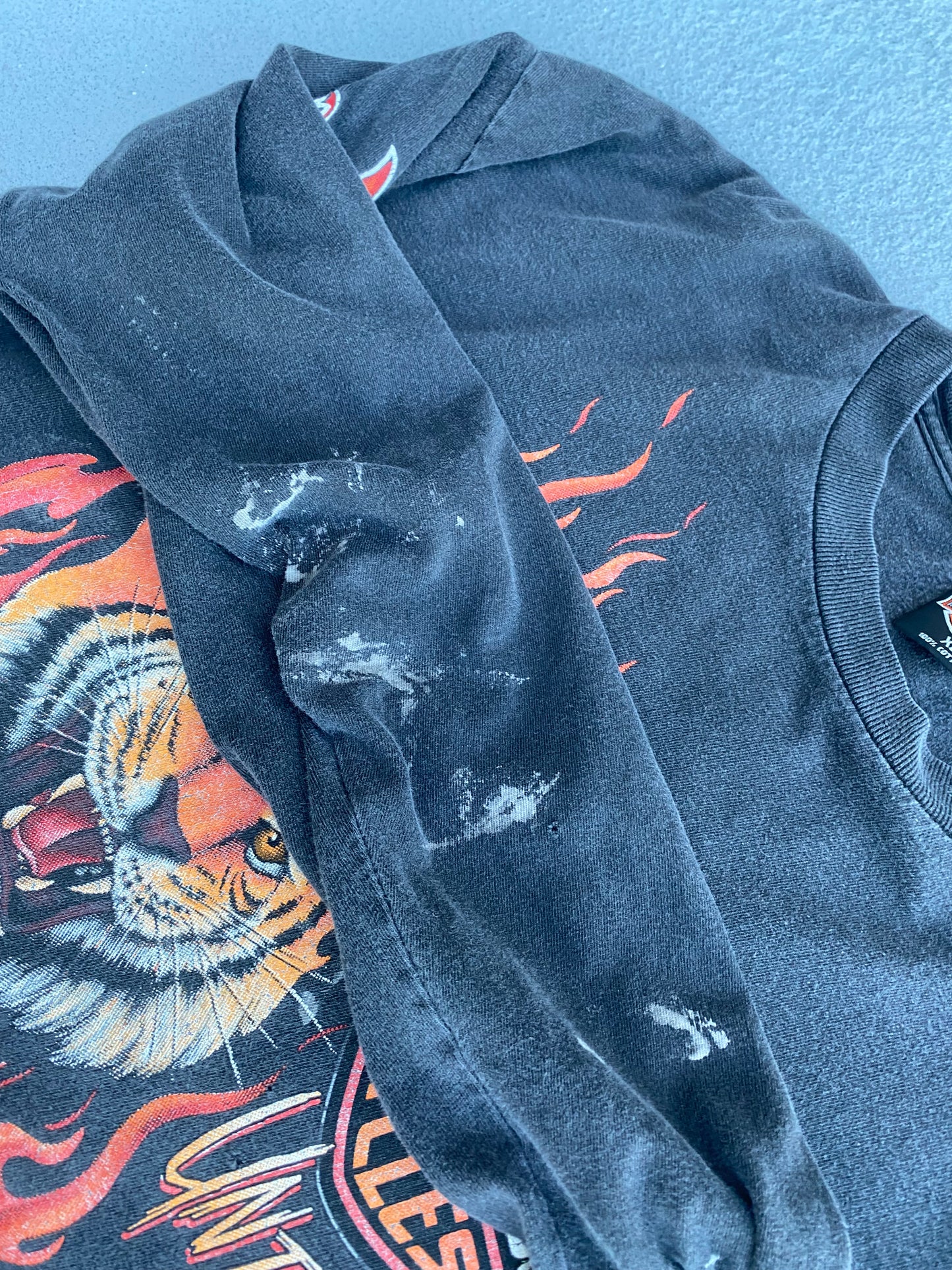 Vintage Untamed Tiger Longsleeve size 2xl
